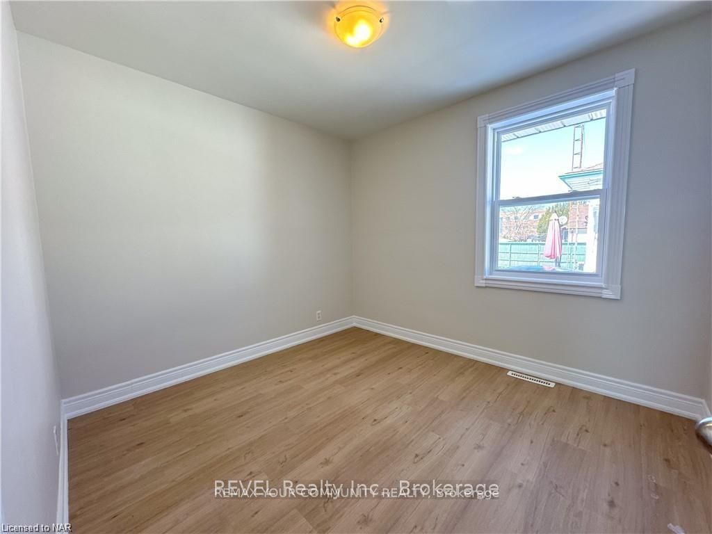 19 Cameron Avenue Property Photo 6