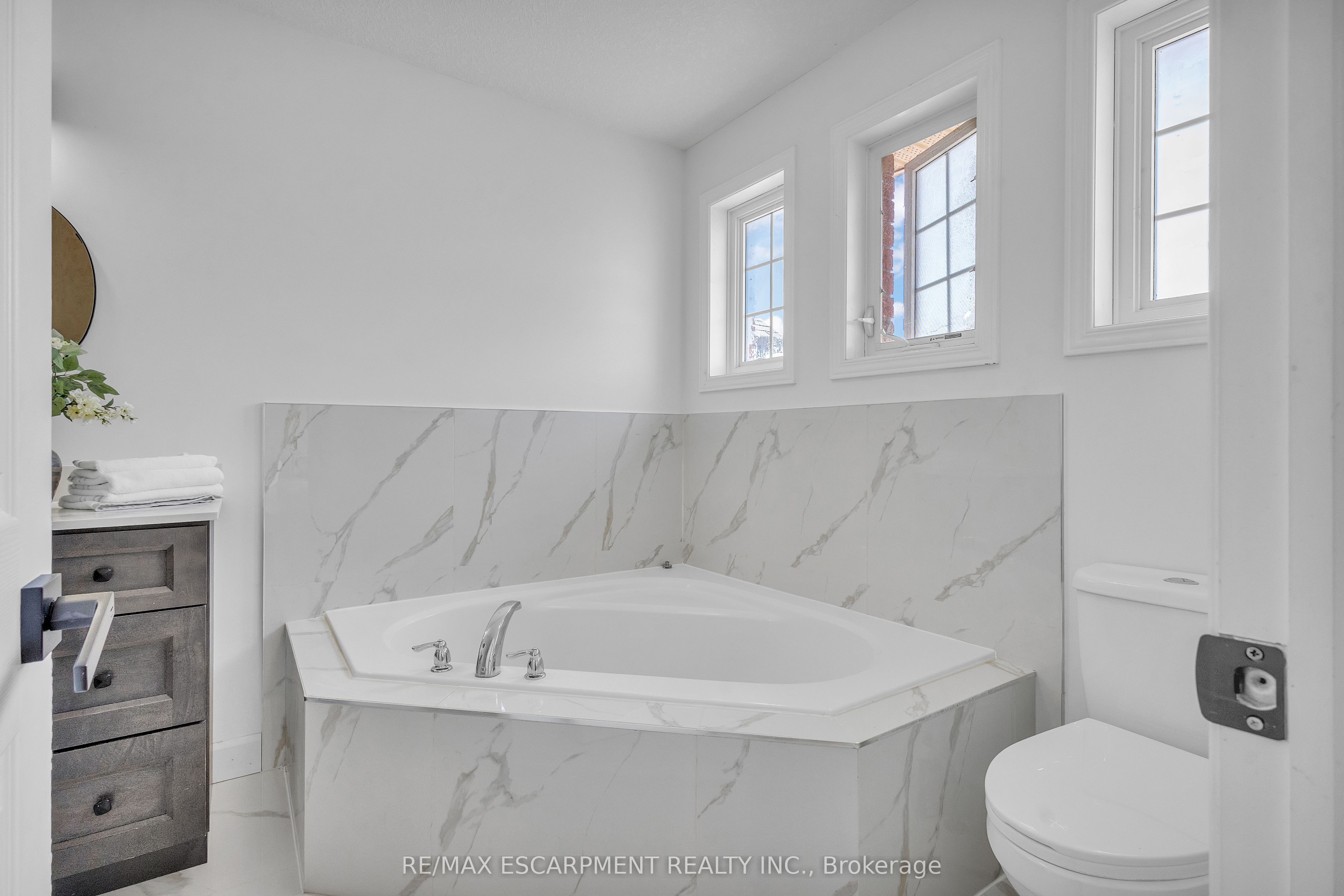 73 Fitzgerald Drive Property Photo 33