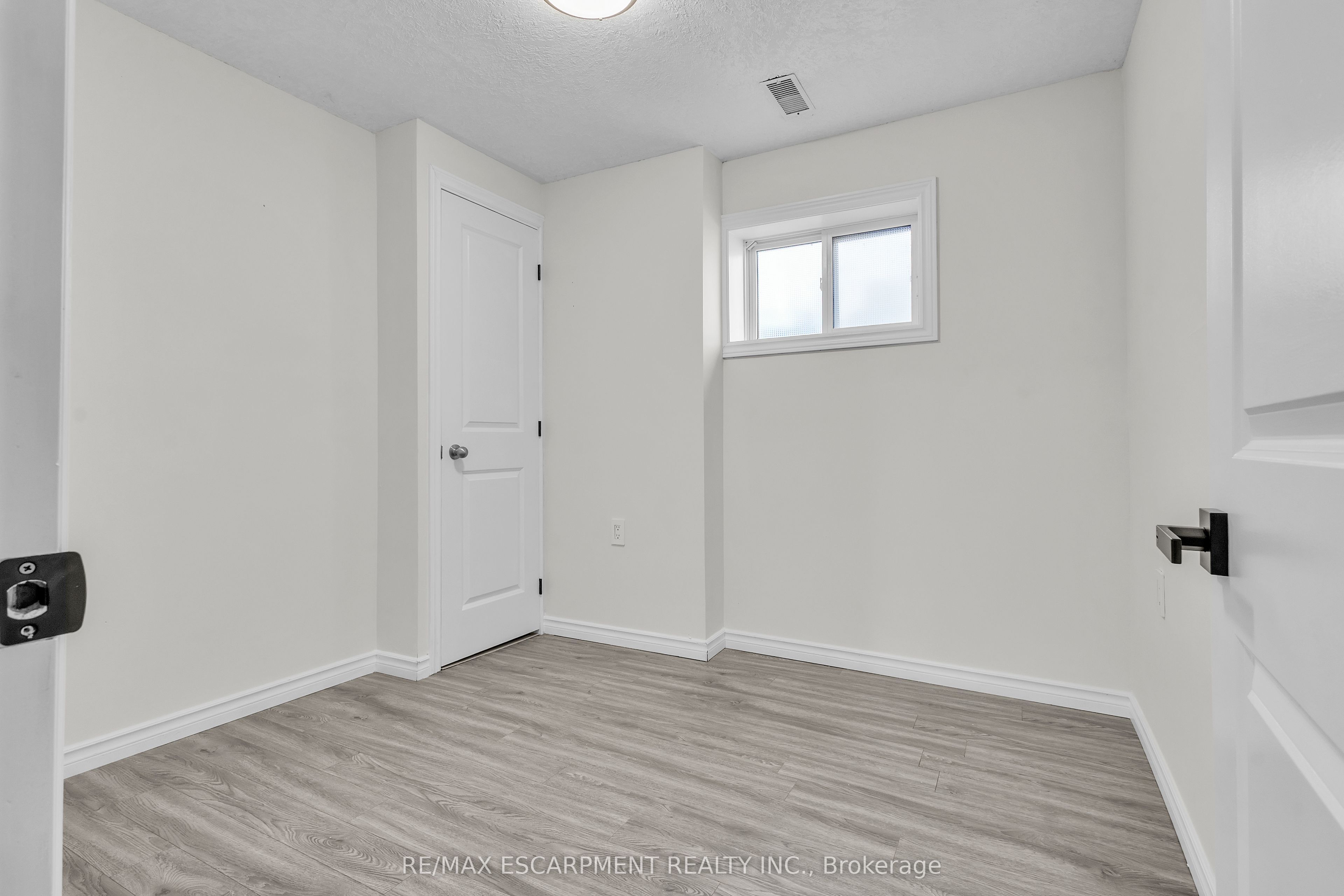 73 Fitzgerald Drive Property Photo 43