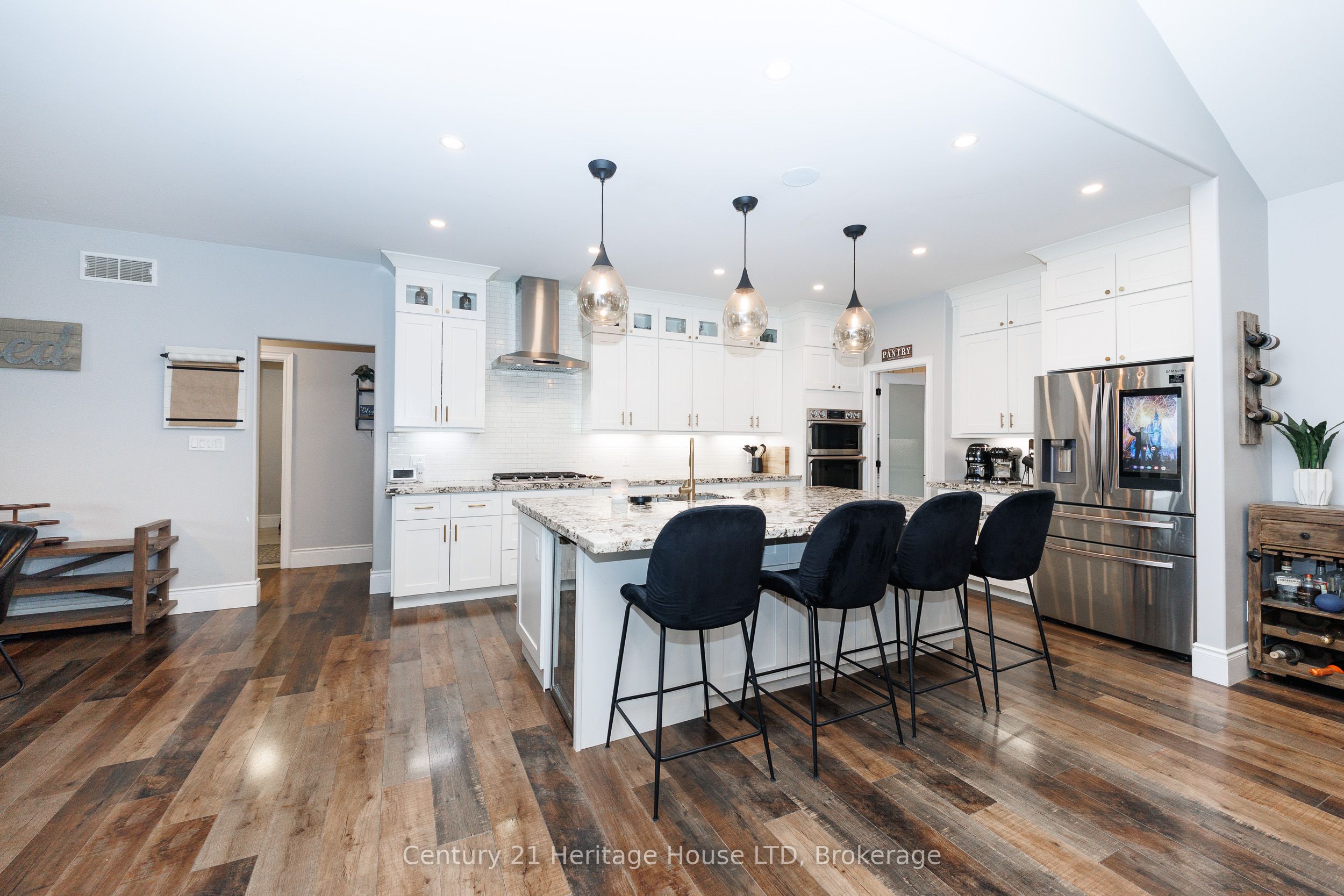 856 Lorraine Road Property Photo 11