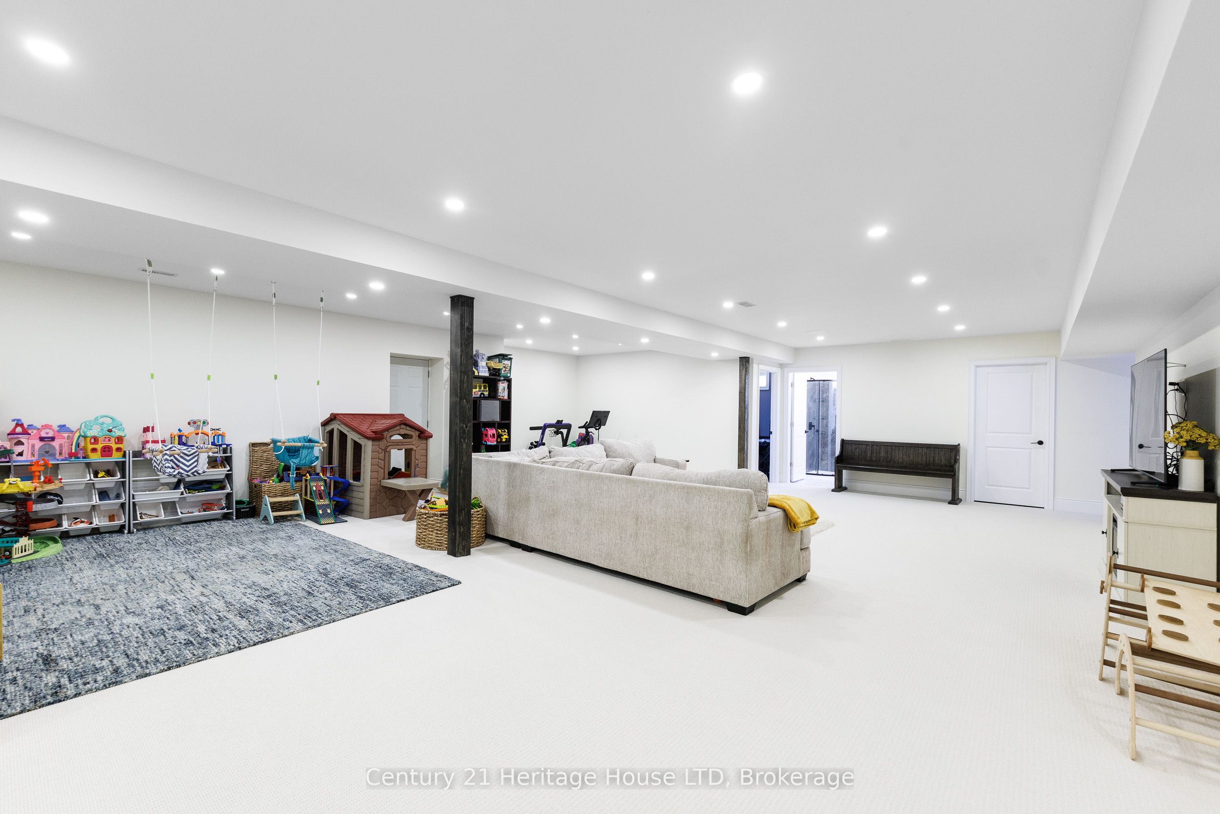 856 Lorraine Road Property Photo 33