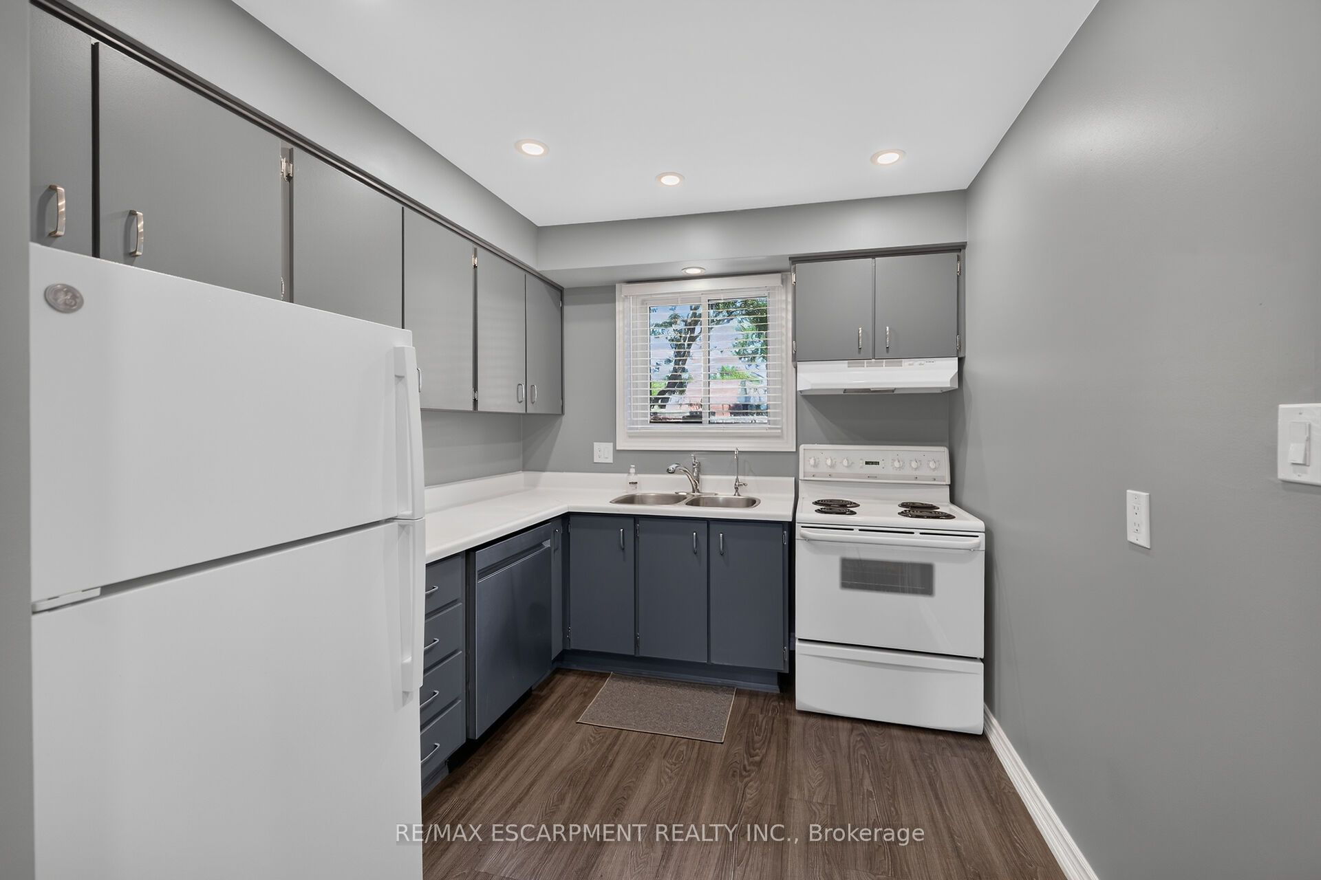 199 York Road 2 Property Photo 17
