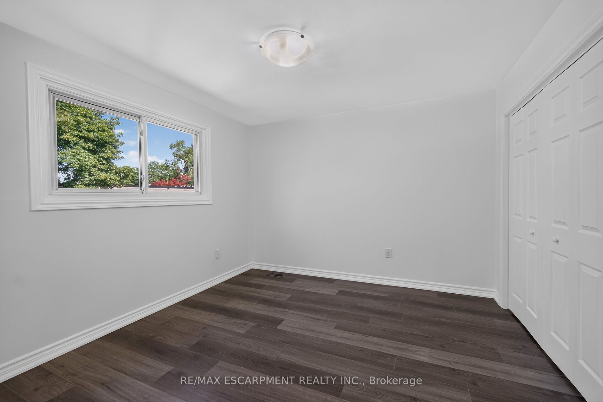199 York Road 2 Property Photo 23