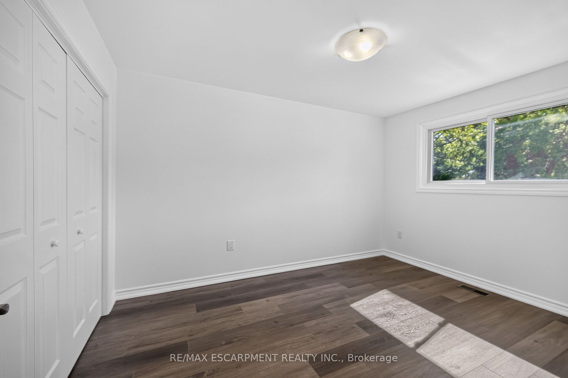 199 York Road 2 Property Photo 25