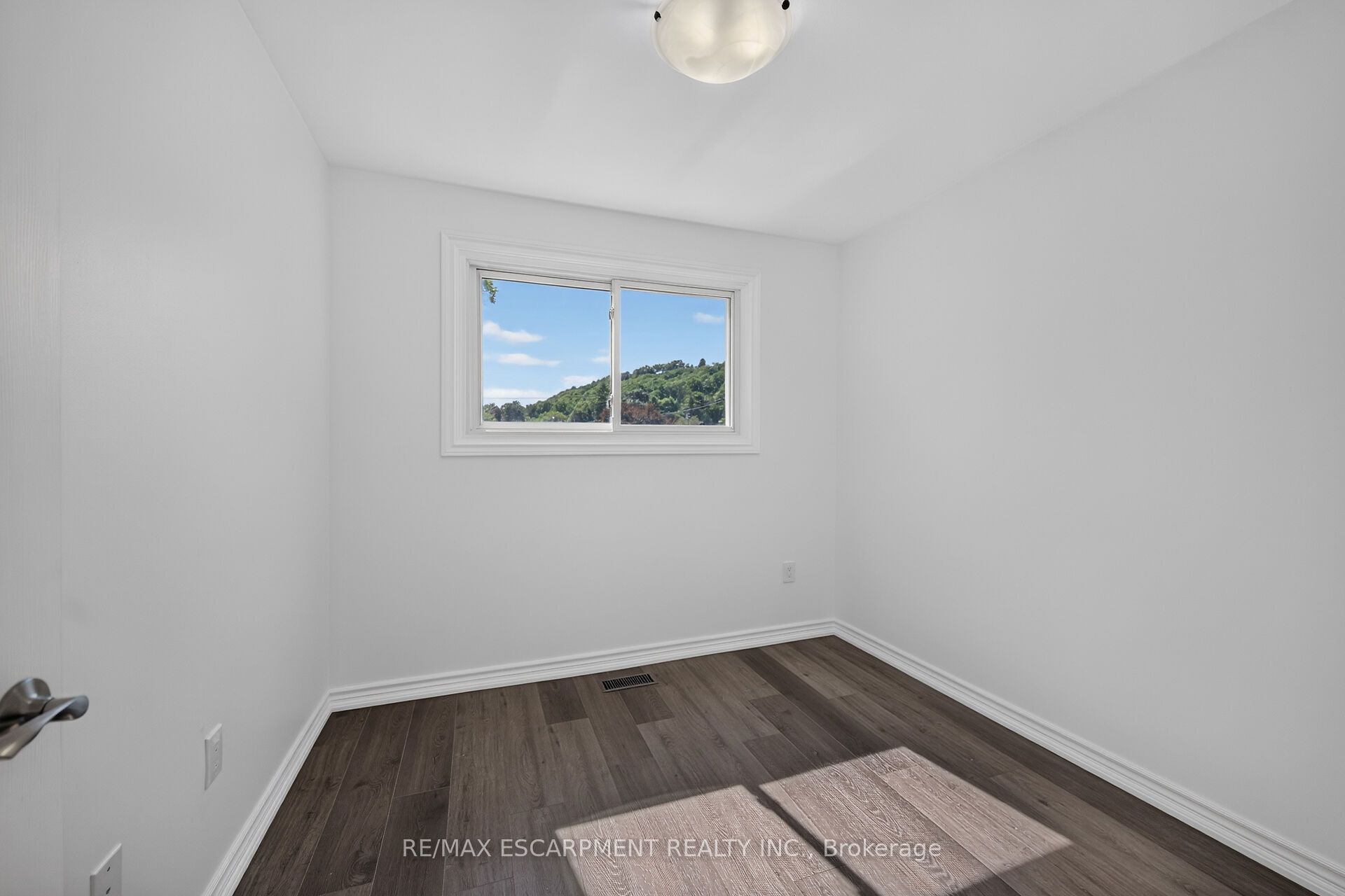 199 York Road 2 Property Photo 28