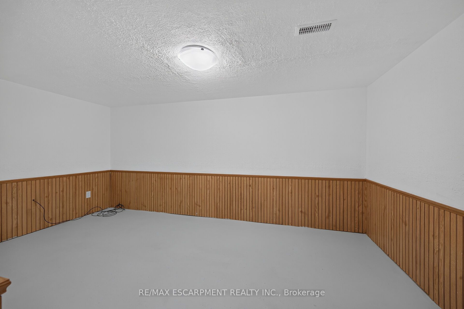 199 York Road 2 Property Photo 37