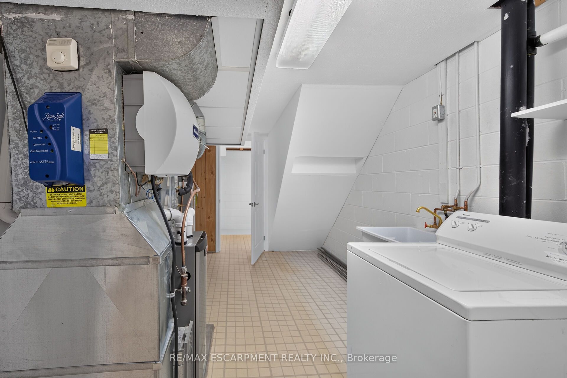 199 York Road 2 Property Photo 42