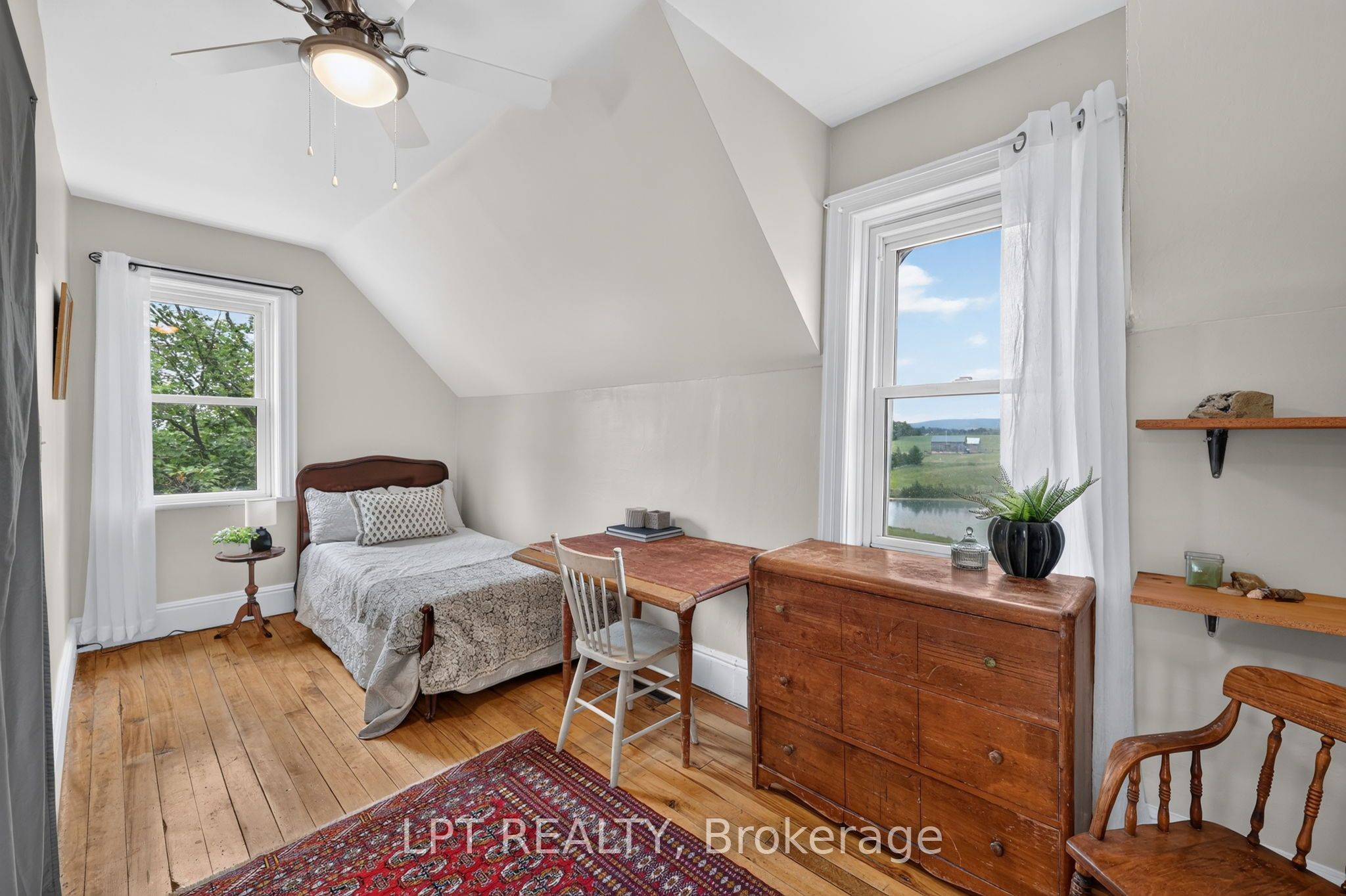 416476 10th Line S Property Photo 16