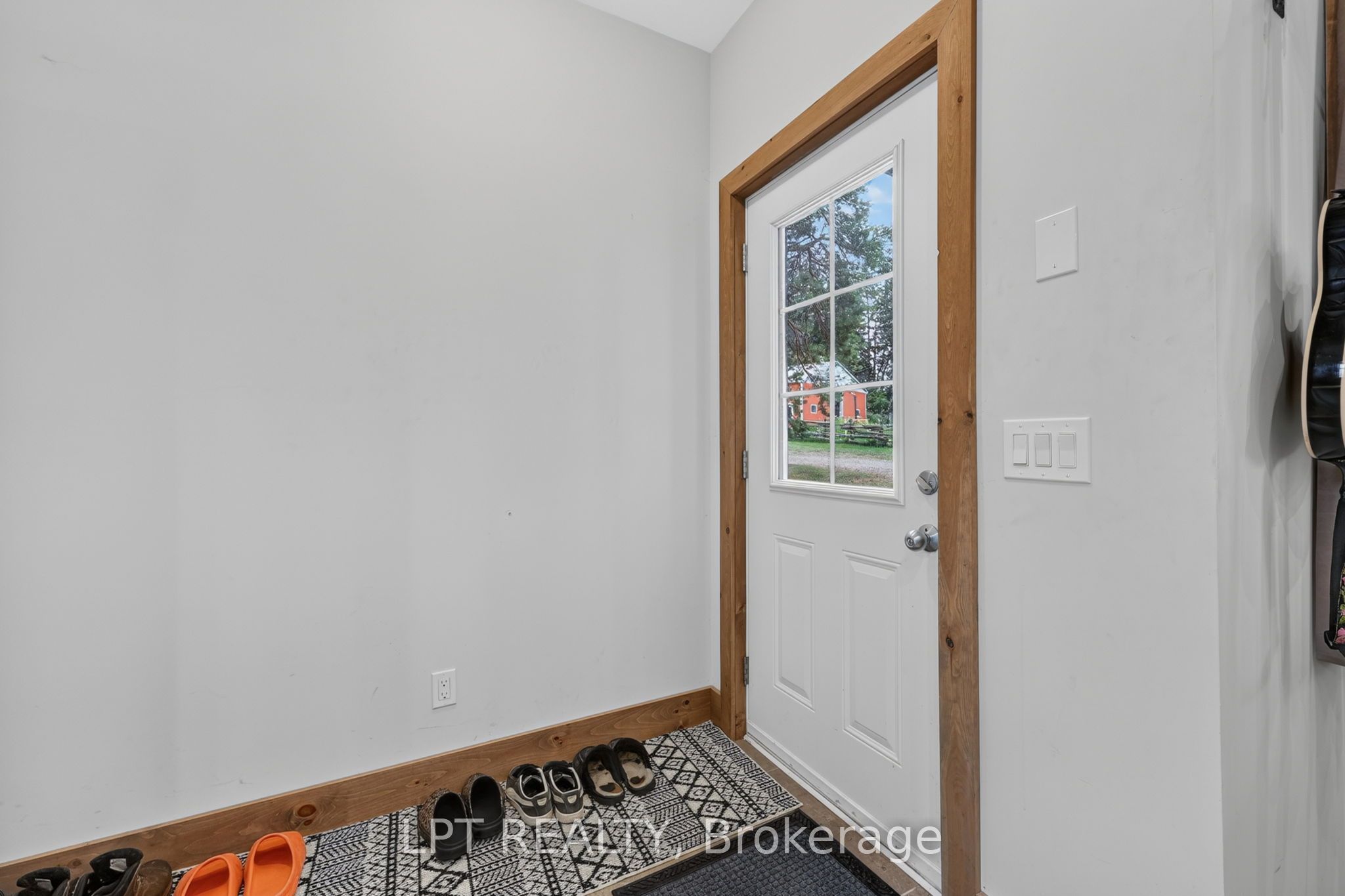 416476 10th Line S Property Photo 20