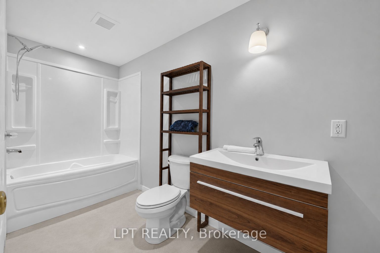 416476 10th Line S Property Photo 27