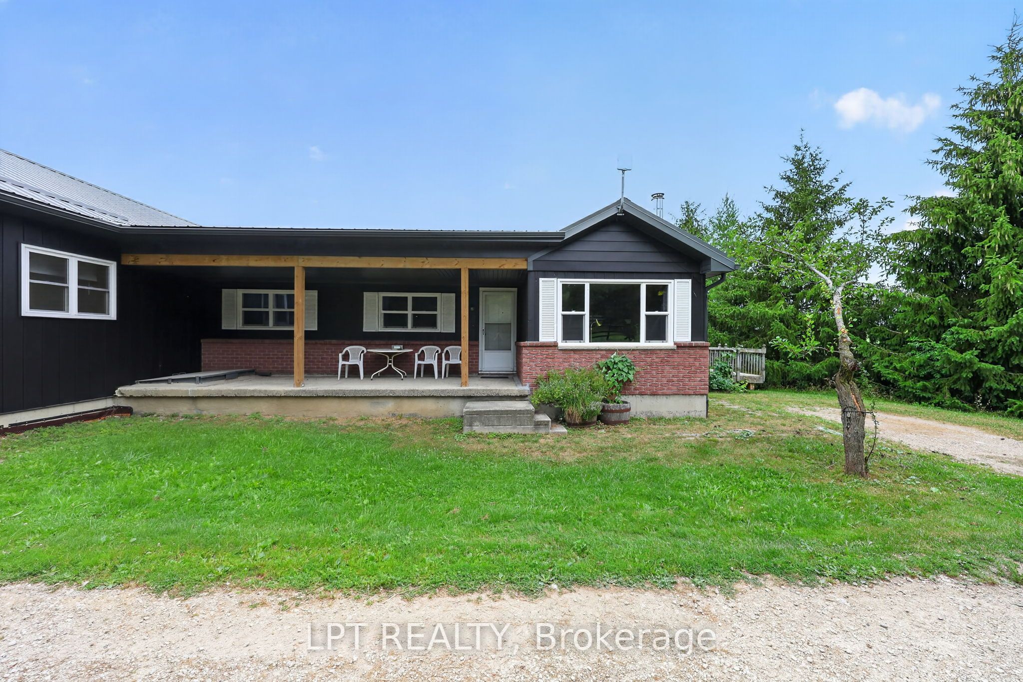 416476 10th Line S Property Photo 34