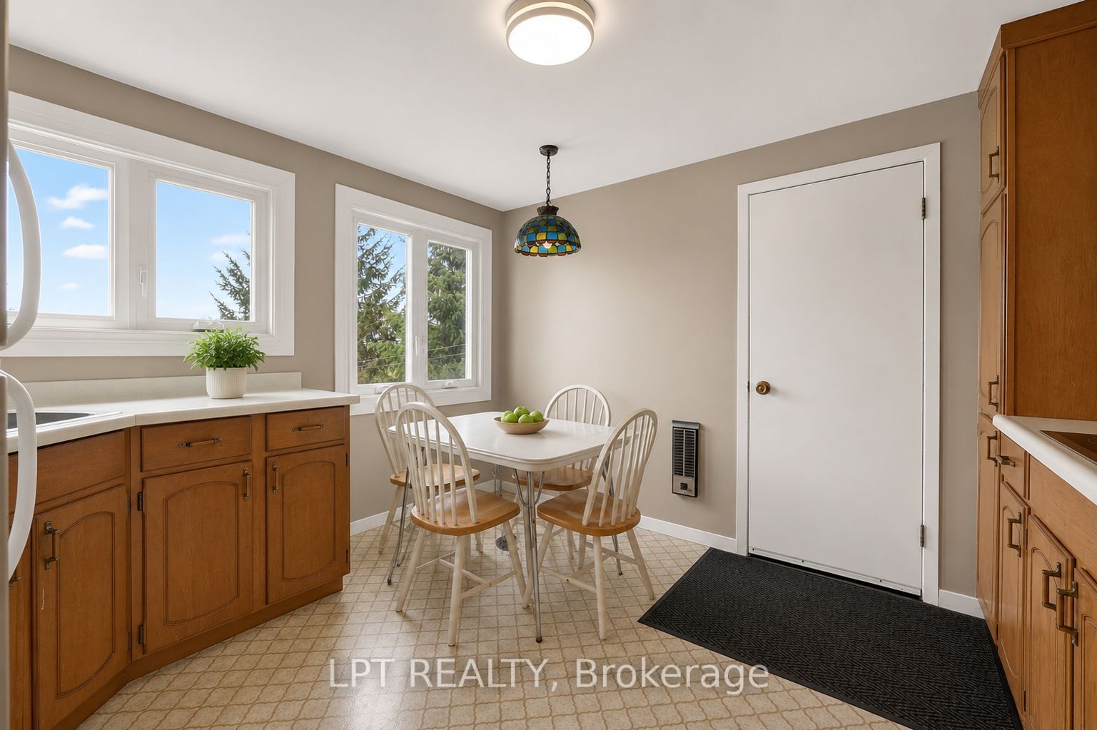 416476 10th Line S Property Photo 35