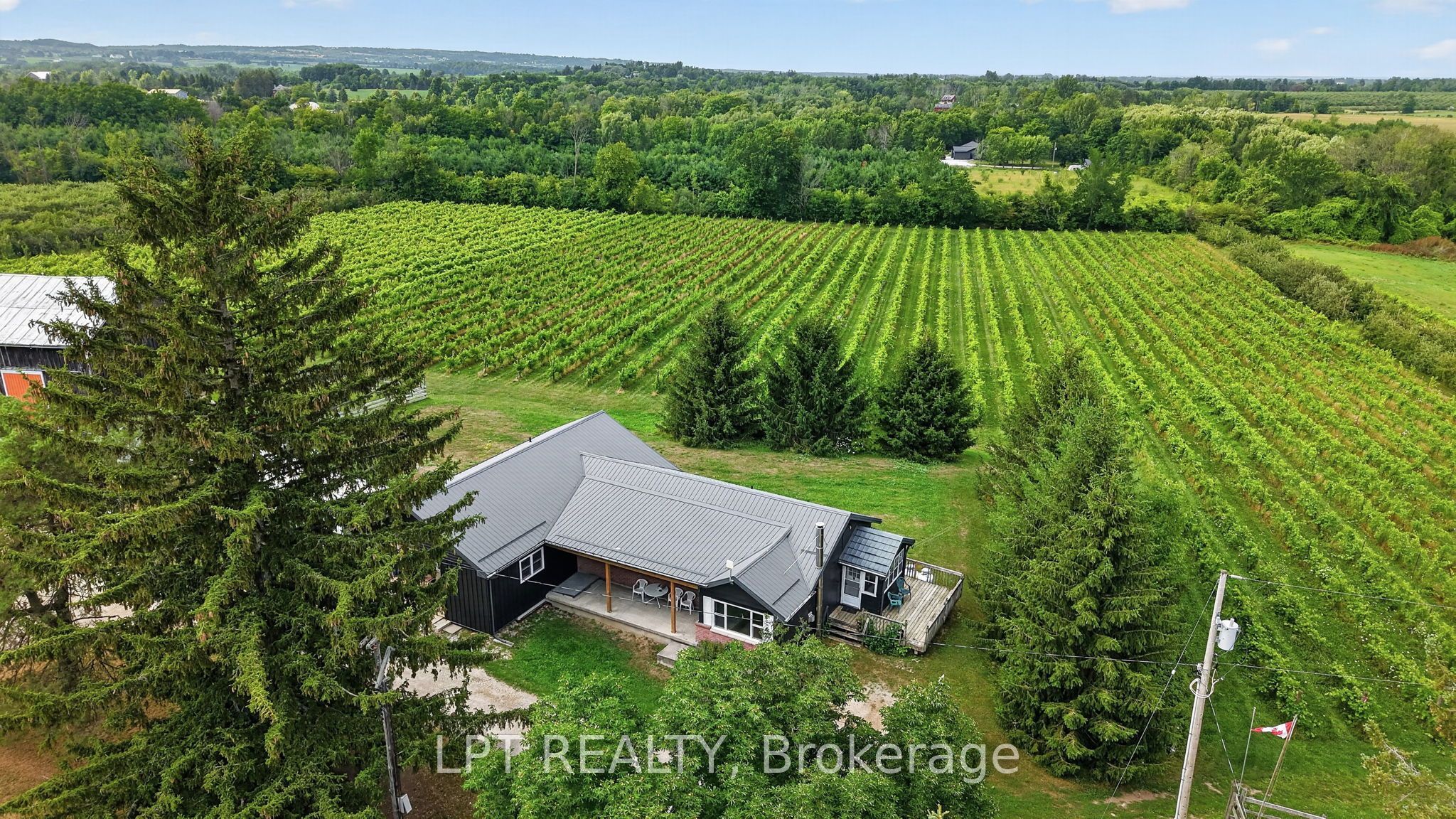 416476 10th Line S Property Photo 43