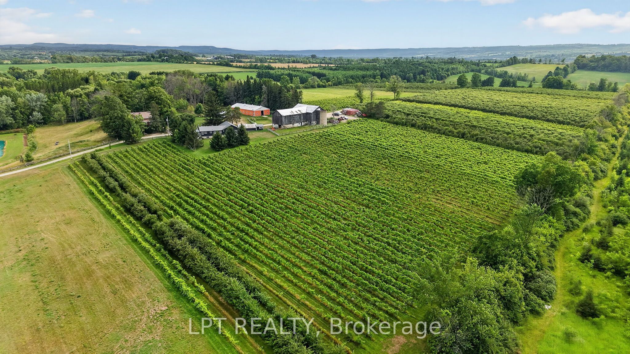 416476 10th Line S Property Photo 48