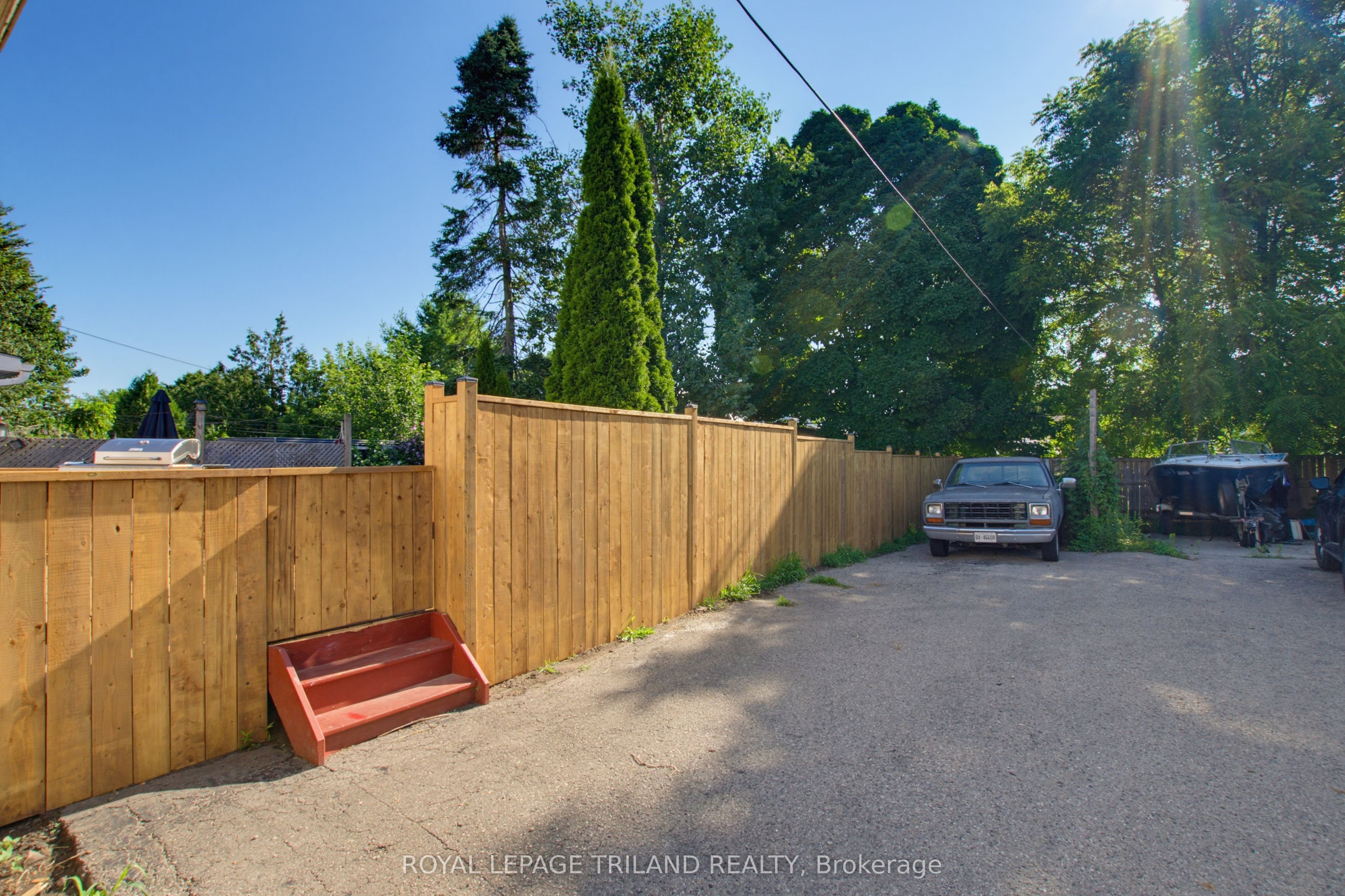 73.5 Hughes Street Property Photo 34