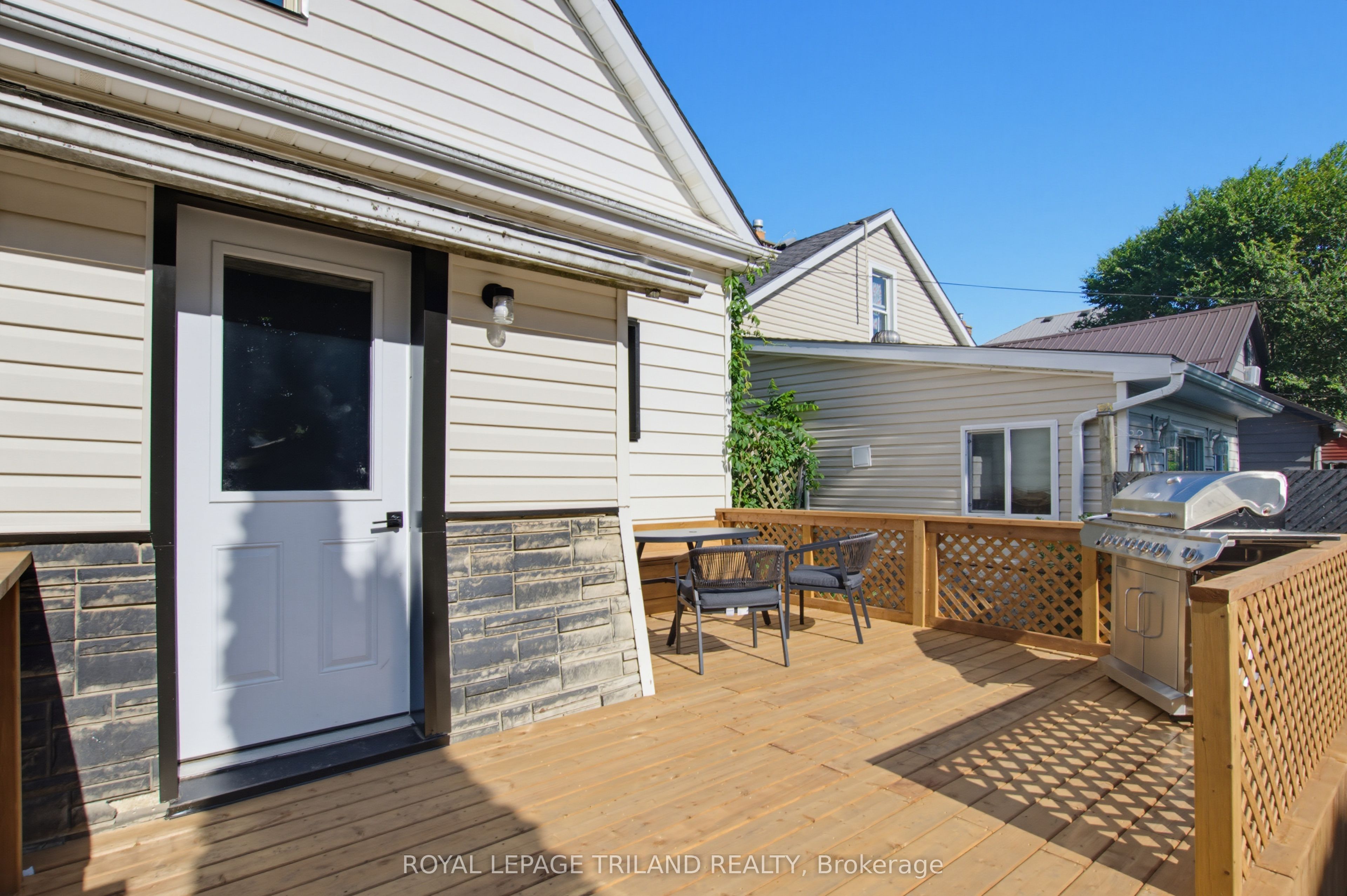 73.5 Hughes Street Property Photo 35