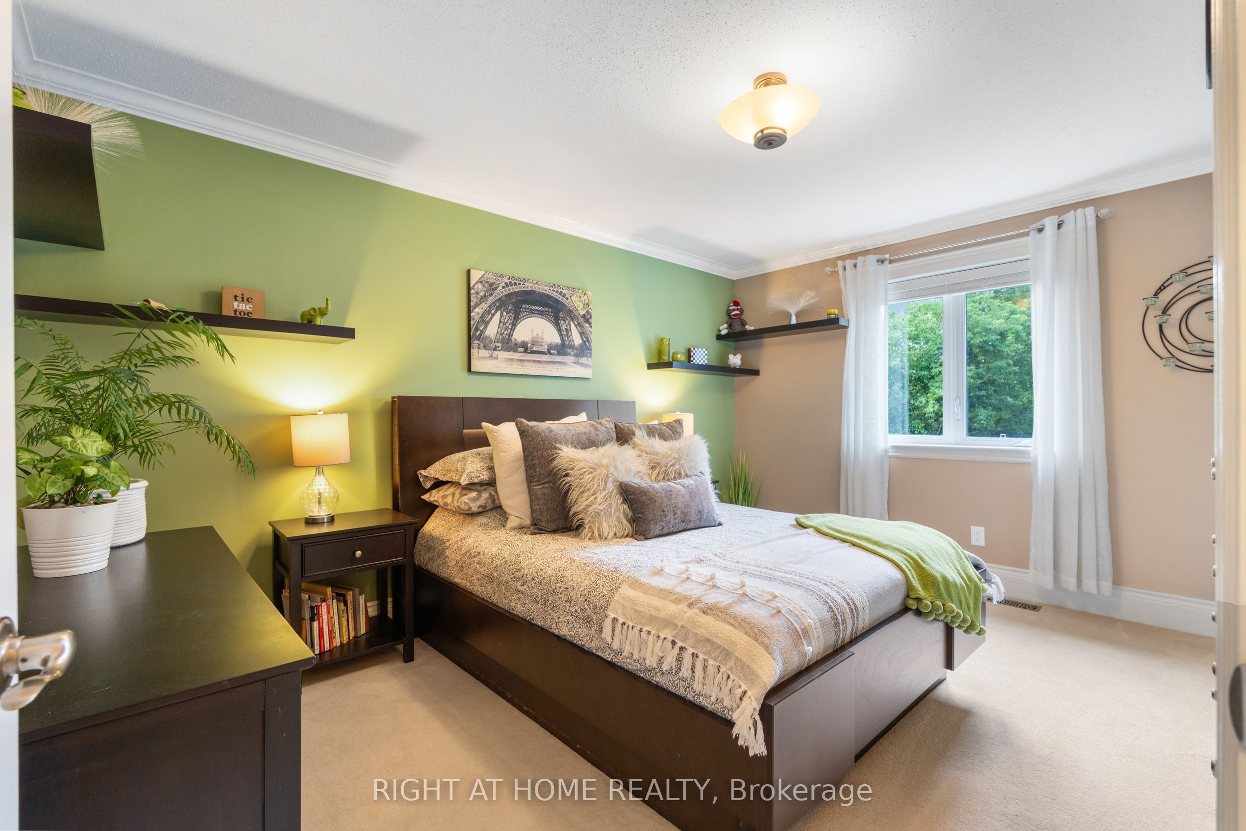 103 Borealis Crescent Property Photo 32
