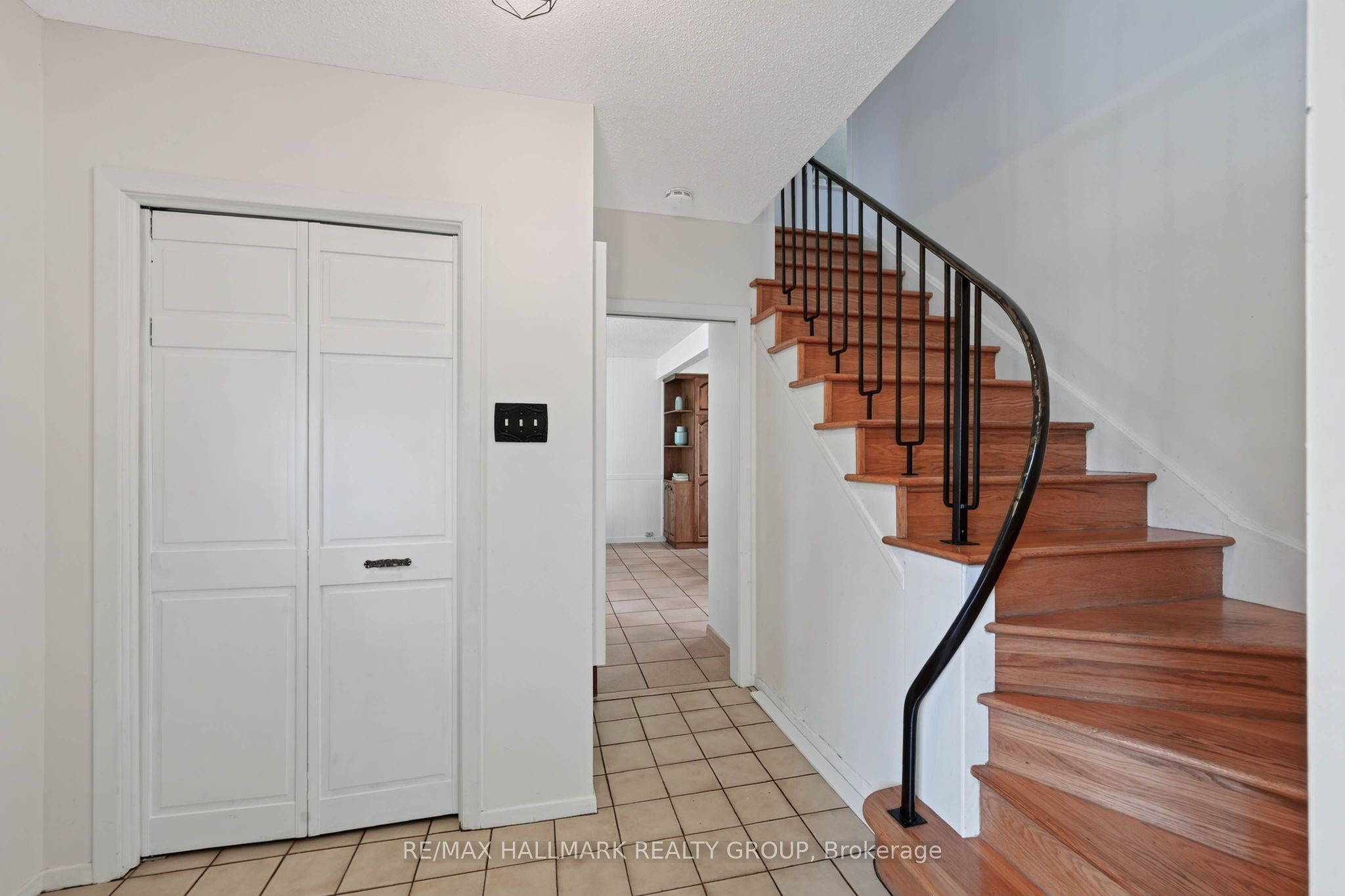 1038 Arnot Road Property Photo 4