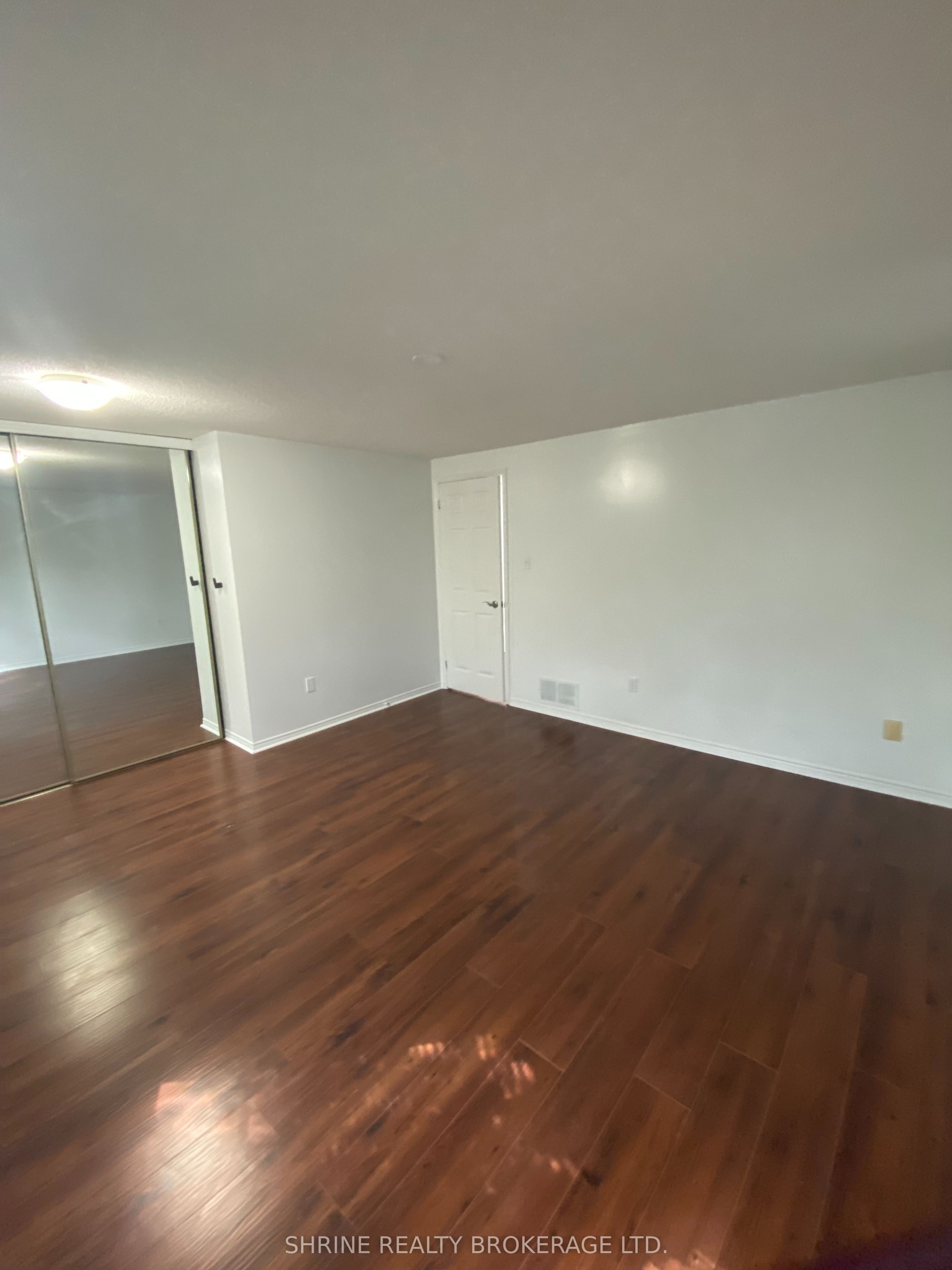 70 Chapman Court 19 Property Photo 17
