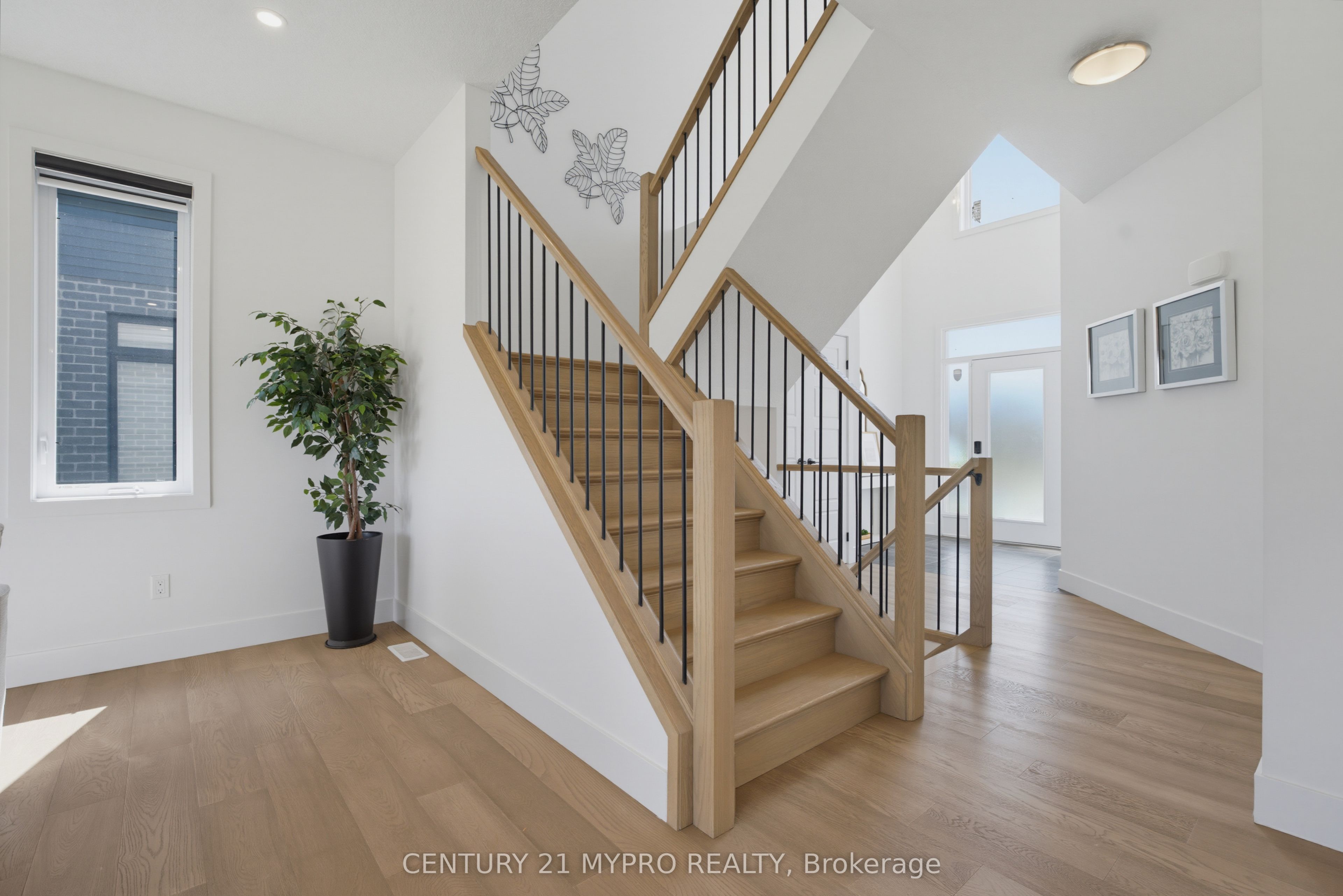 1652 Applerock Avenue Property Photo 7