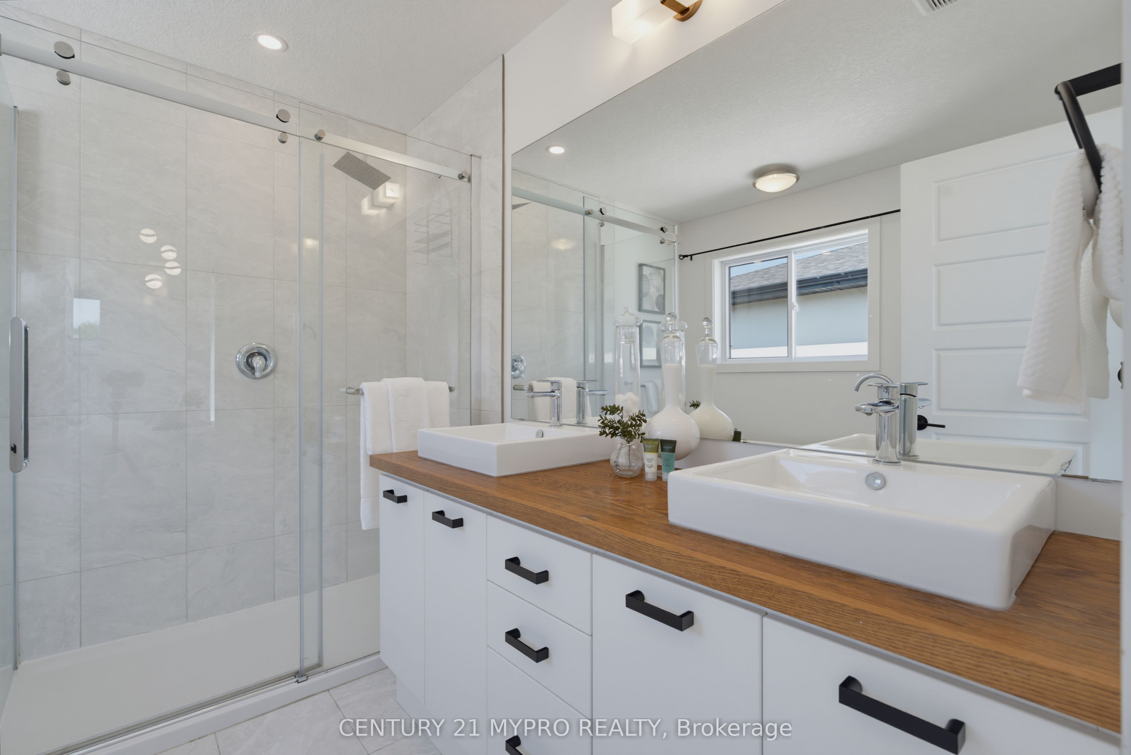 1652 Applerock Avenue Property Photo 25