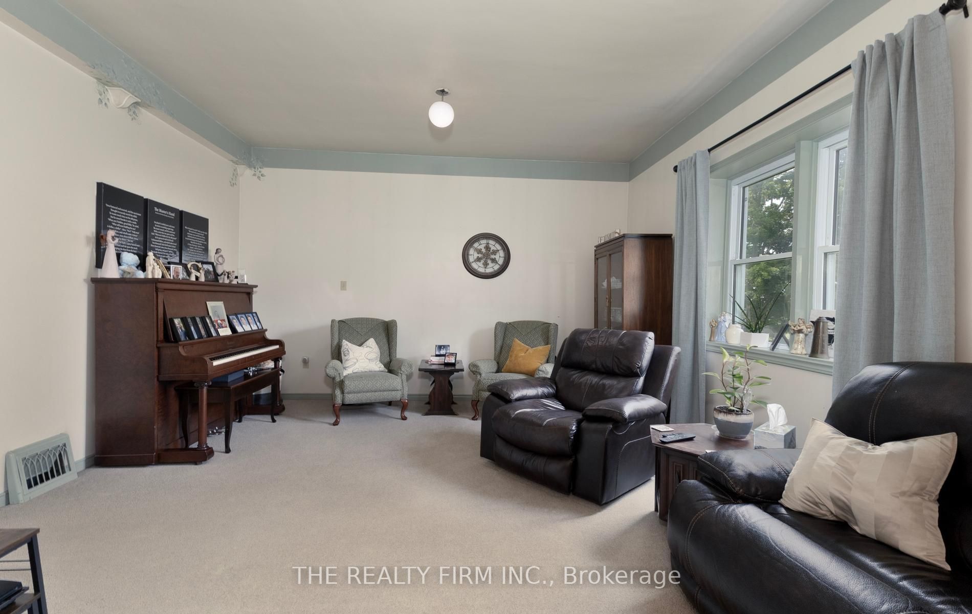 44703 Perth Line Property Photo 10