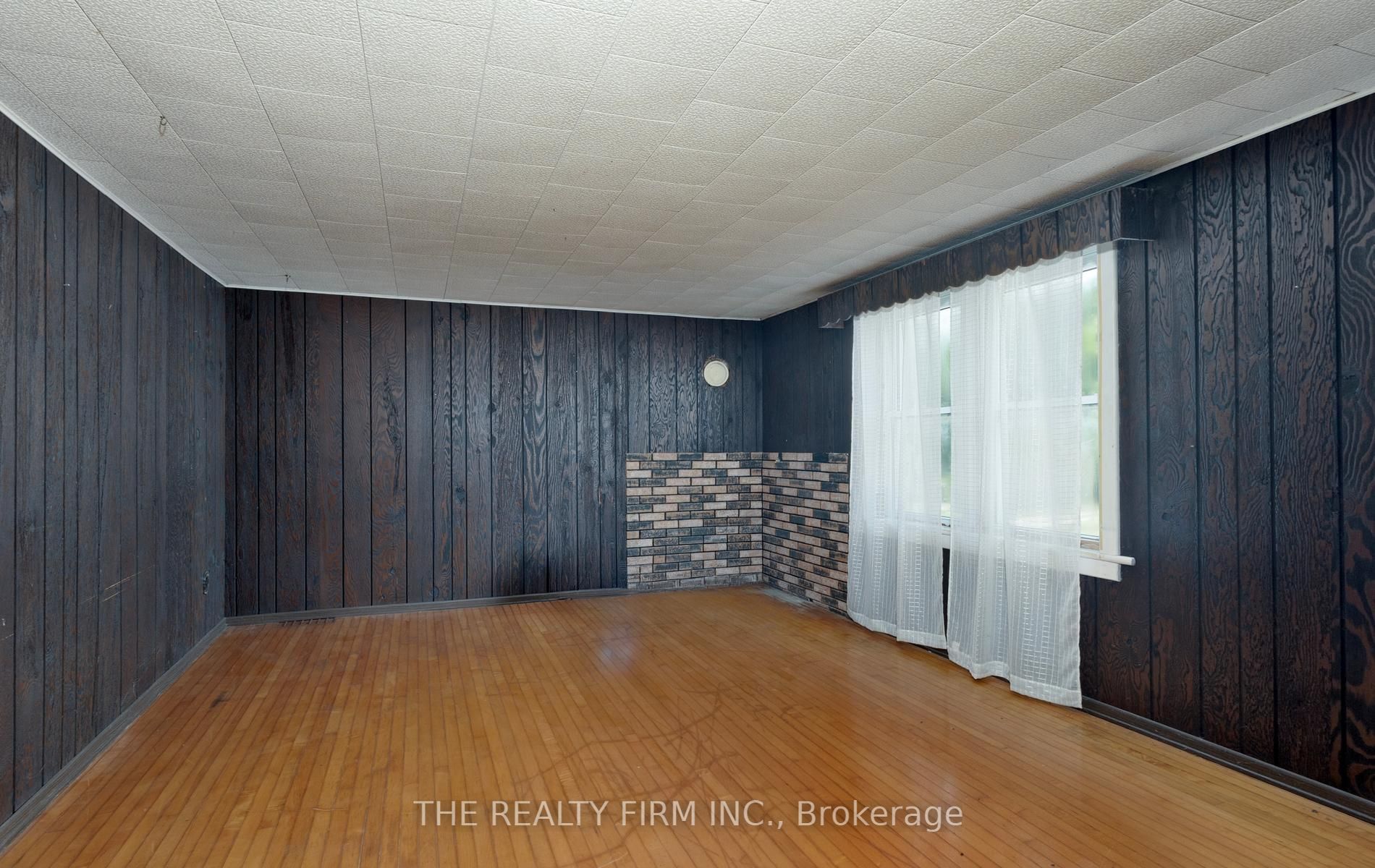 44703 Perth Line Property Photo 21