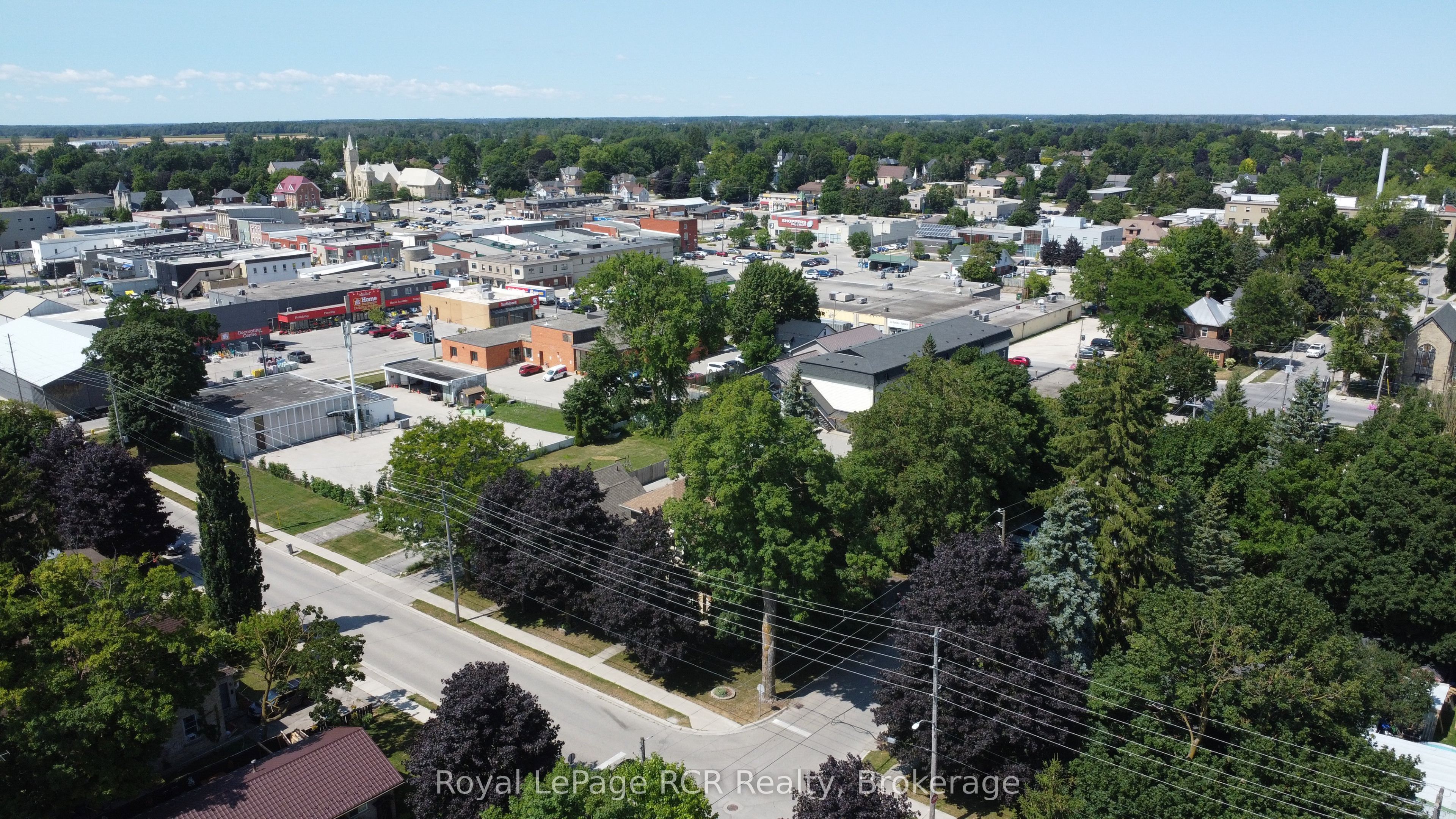 291 Elma Street E Property Photo 46