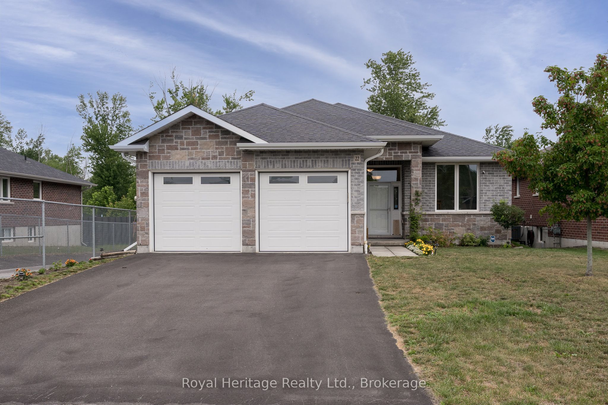 22 Lanark Drive Property Photo 1