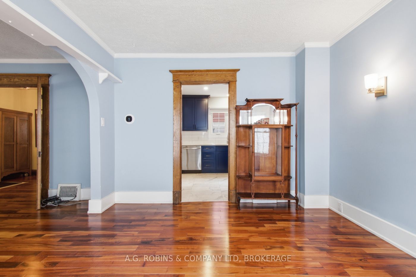 6345 Barker Street Property Photo 11