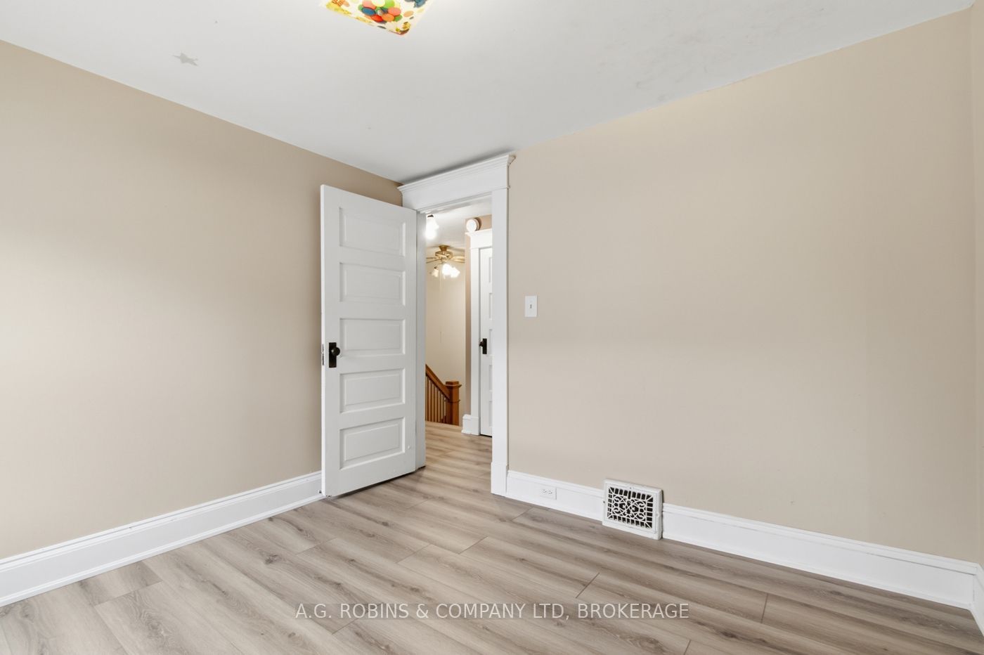 6345 Barker Street Property Photo 25