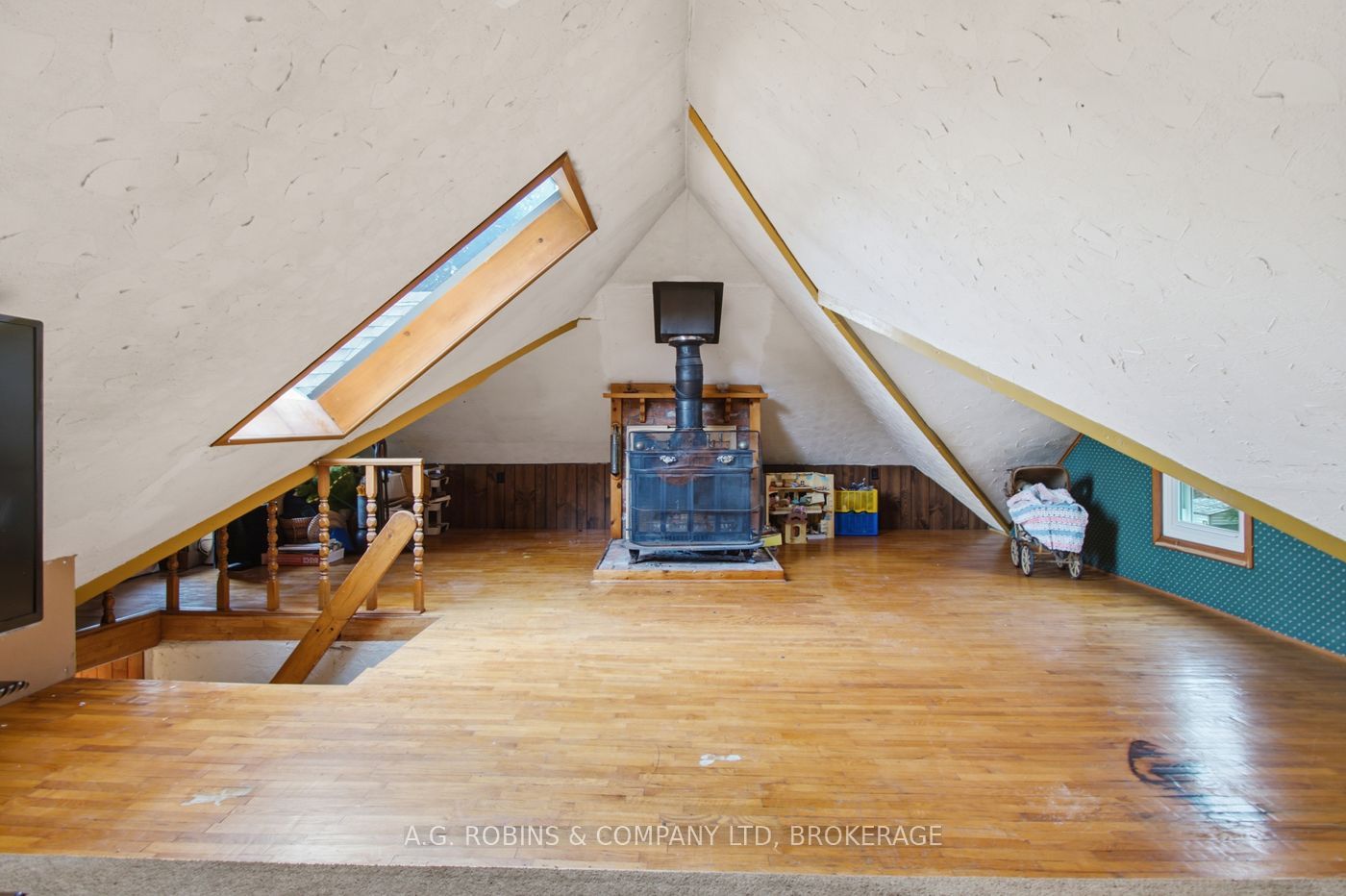 6345 Barker Street Property Photo 34