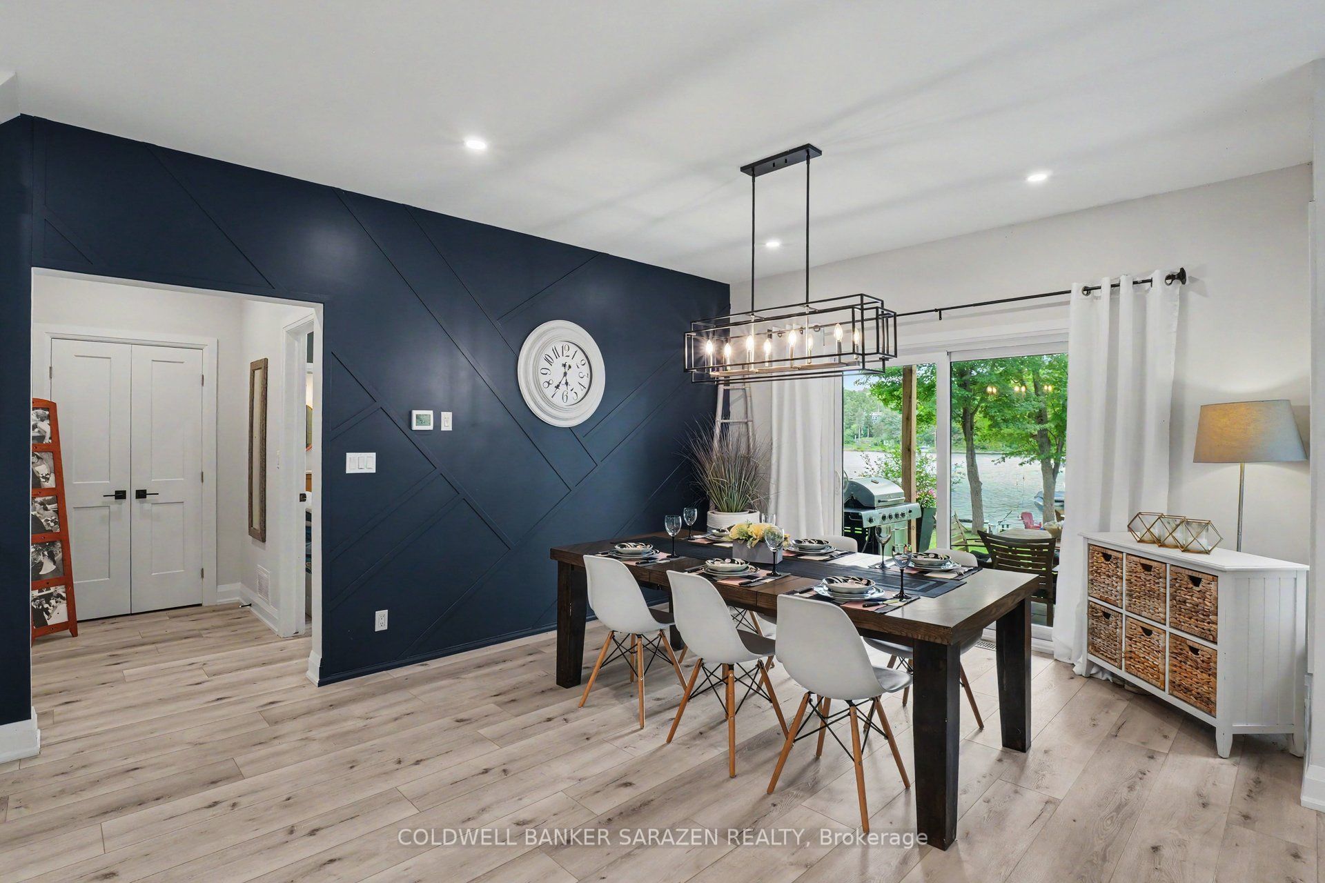 1046 Bayview Drive W Property Photo 11