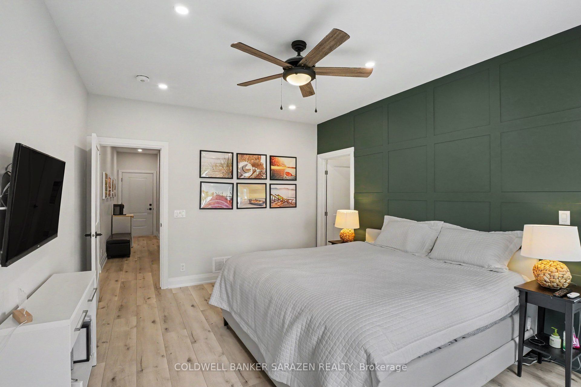 1046 Bayview Drive W Property Photo 14