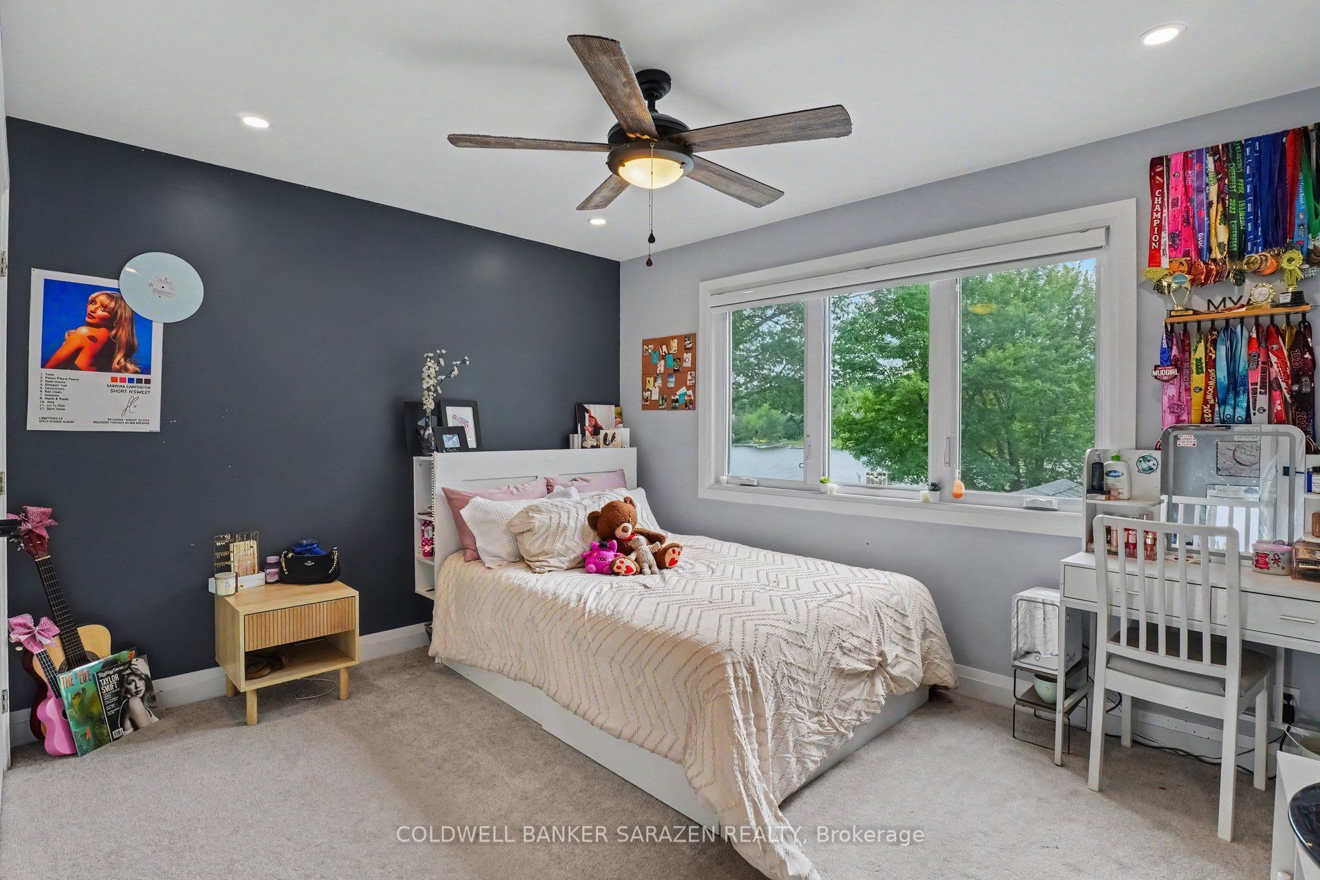 1046 Bayview Drive W Property Photo 18