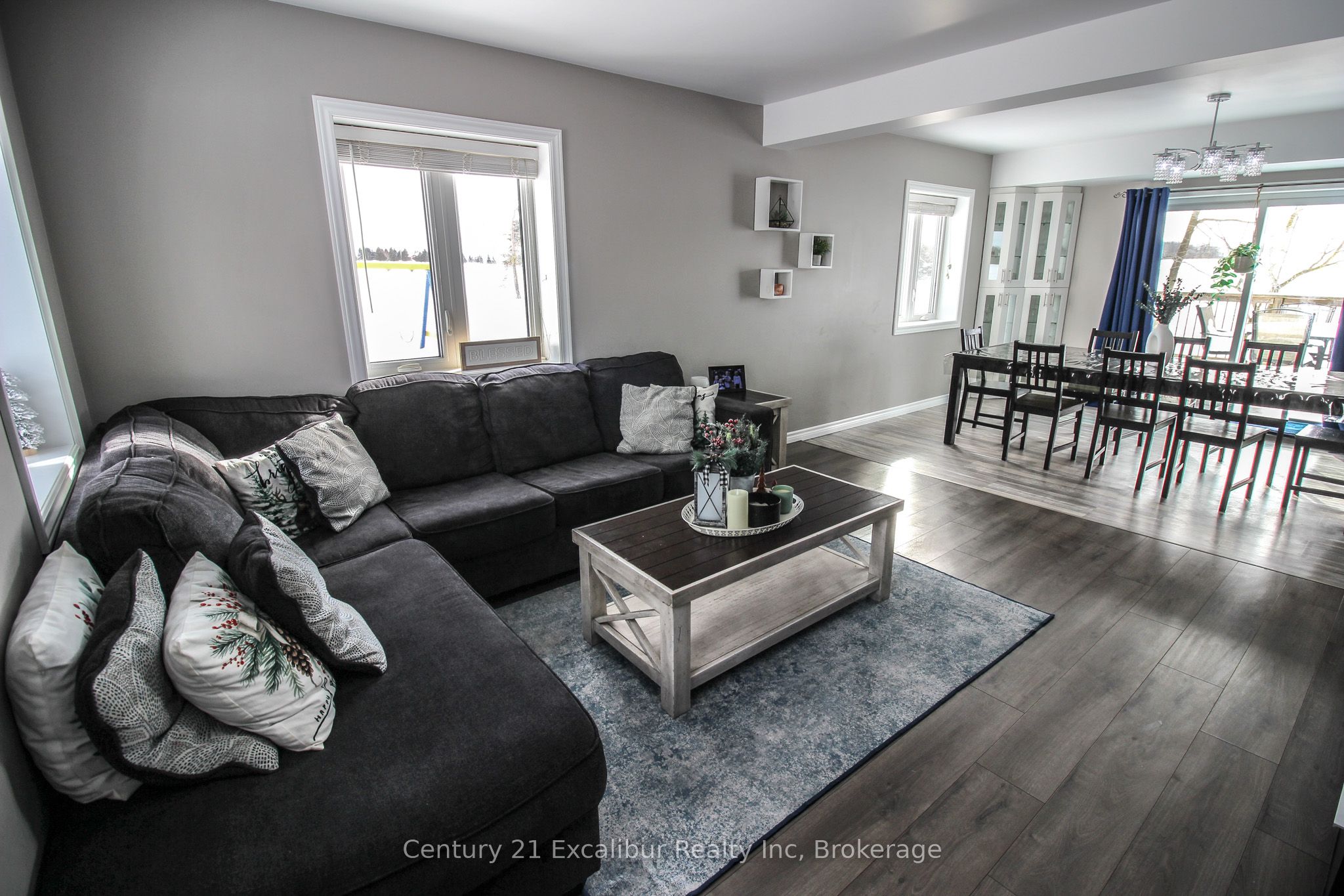 7104 Sixth Line Road W Property Photo 9