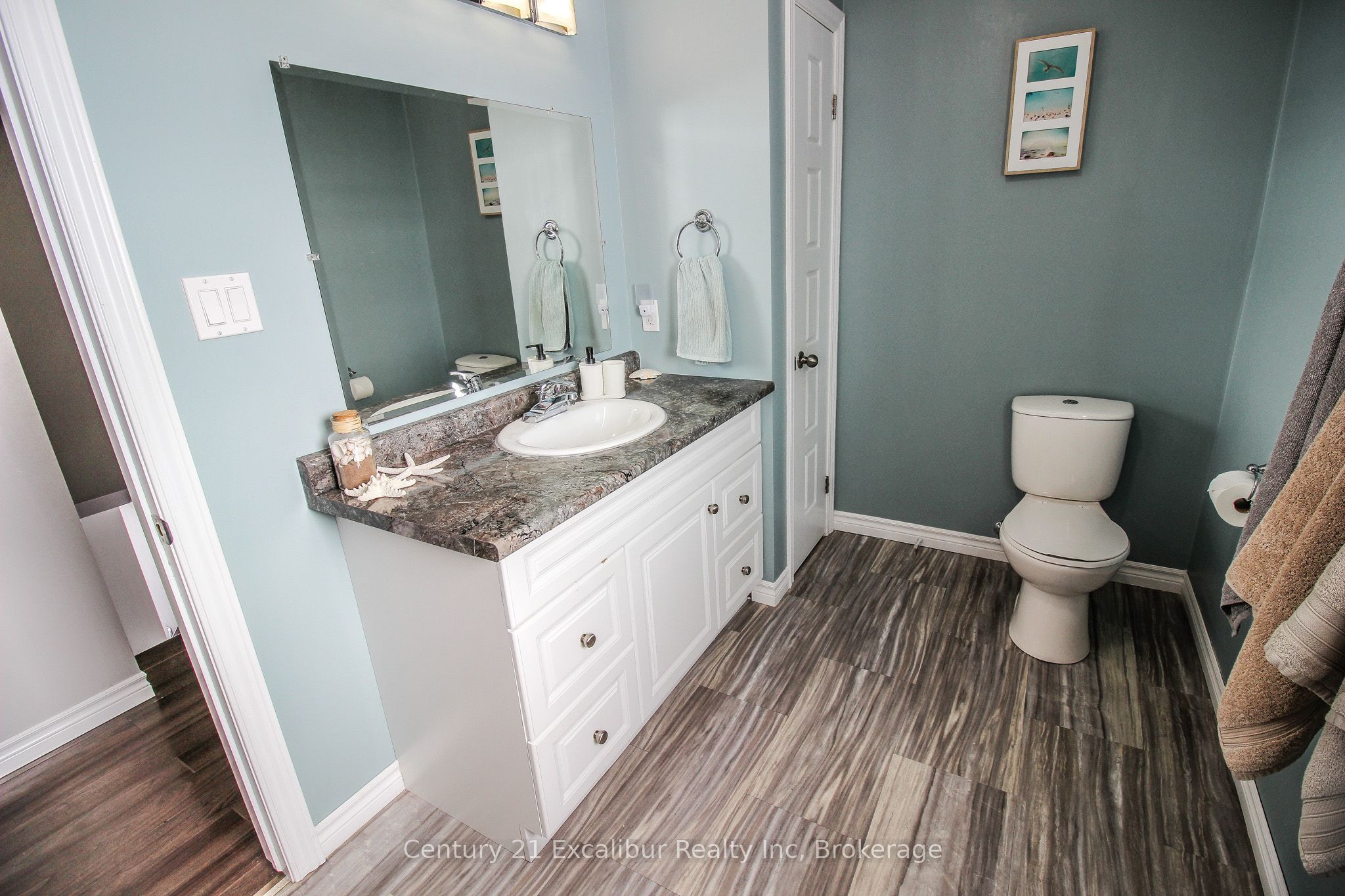 7104 Sixth Line Road W Property Photo 12