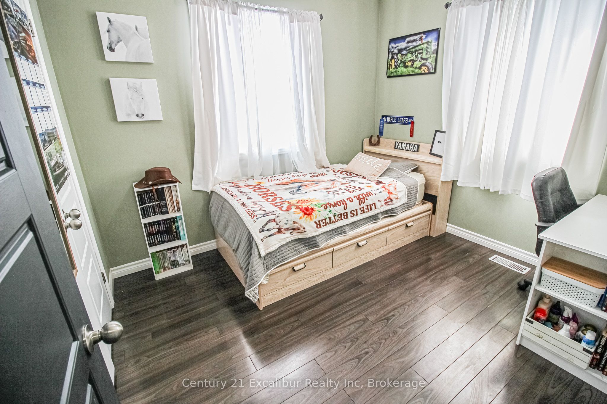 7104 Sixth Line Road W Property Photo 14