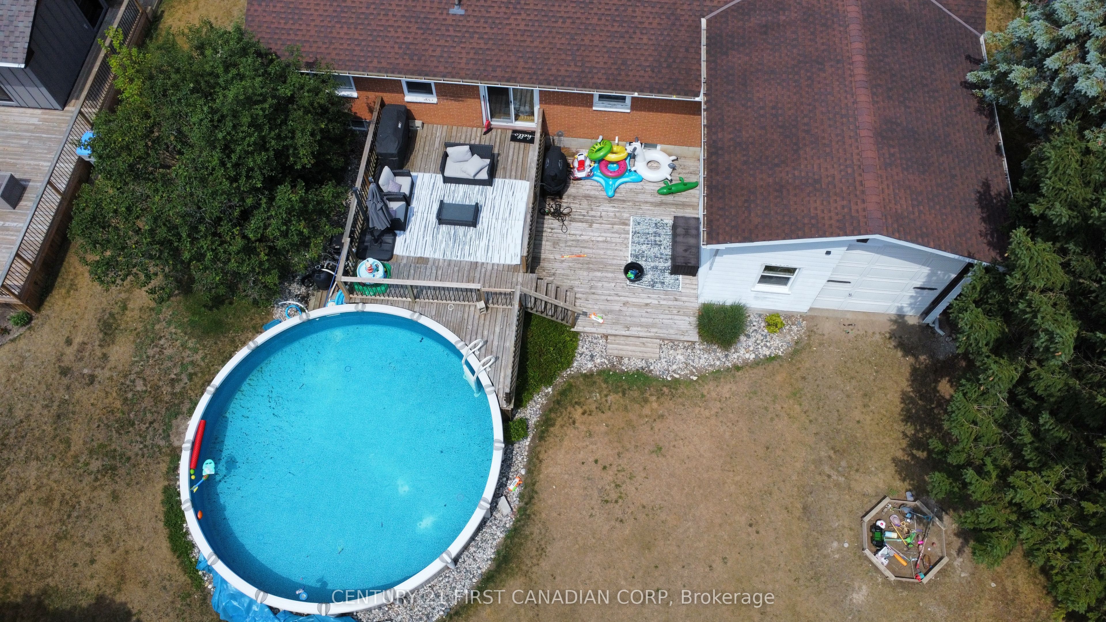8319 Goosemarsh Line Property Photo 5