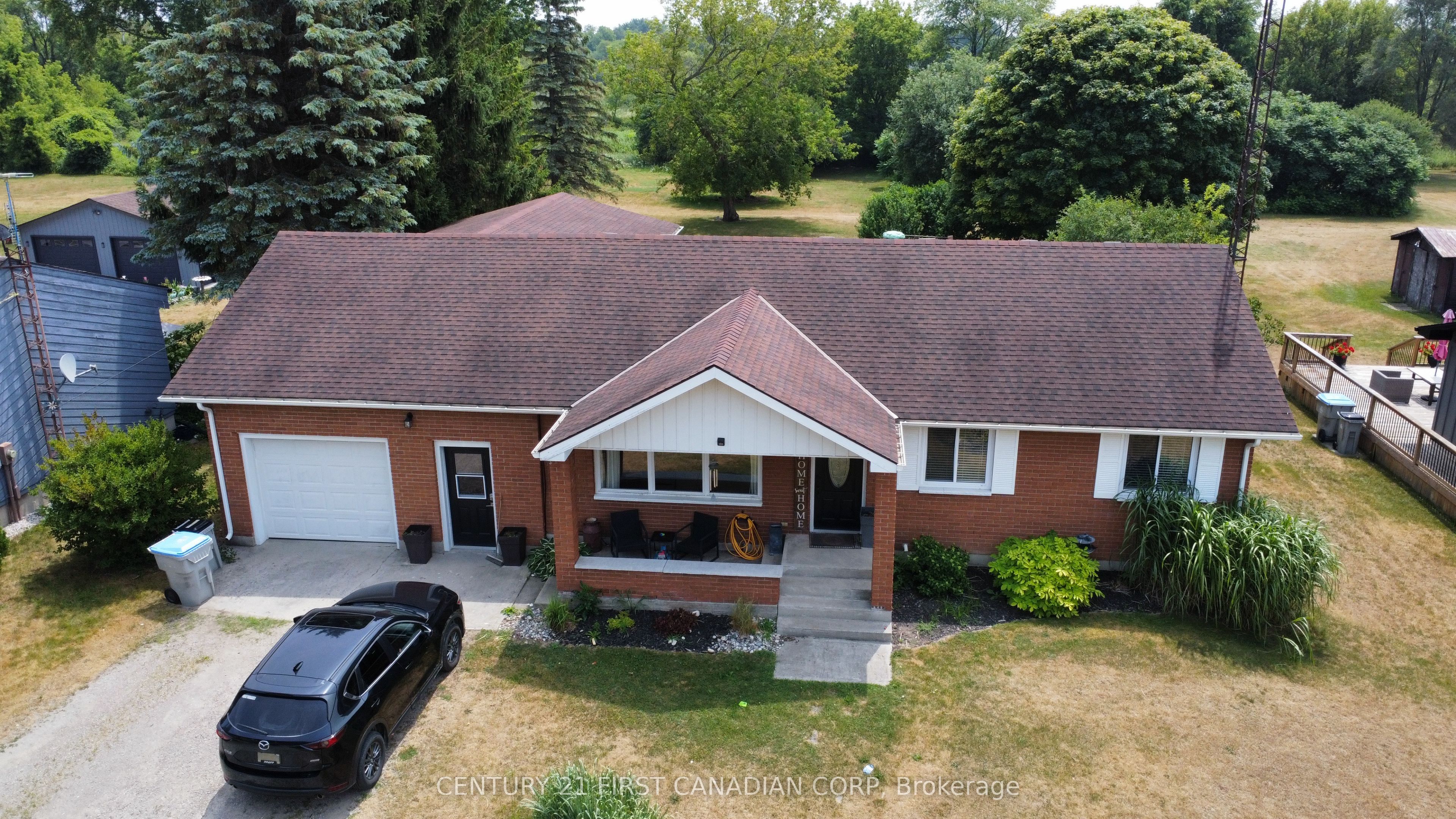 8319 Goosemarsh Line Property Photo 6