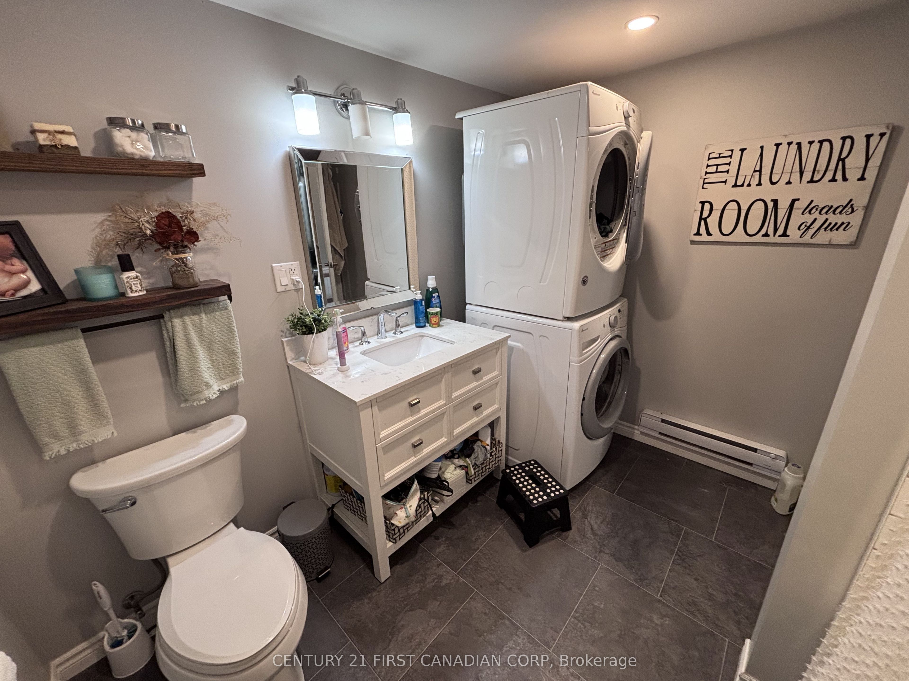 8319 Goosemarsh Line Property Photo 21