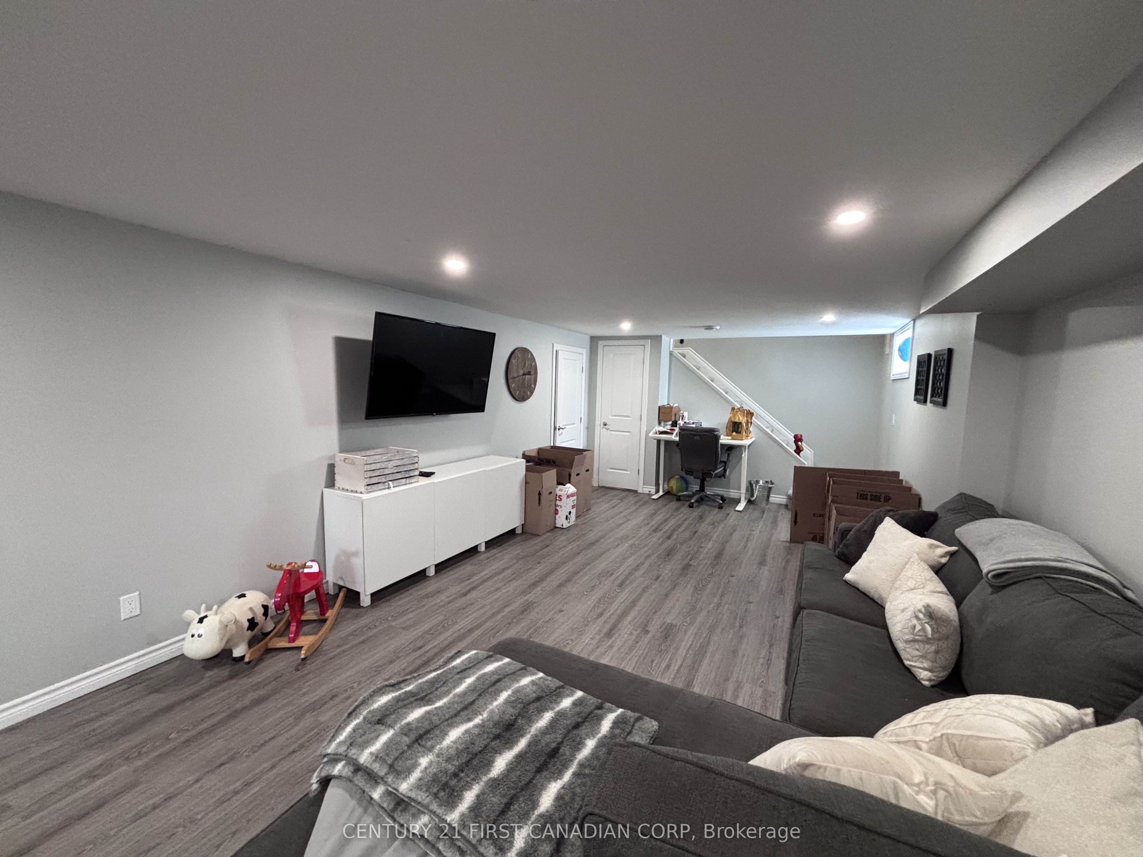 8319 Goosemarsh Line Property Photo 26