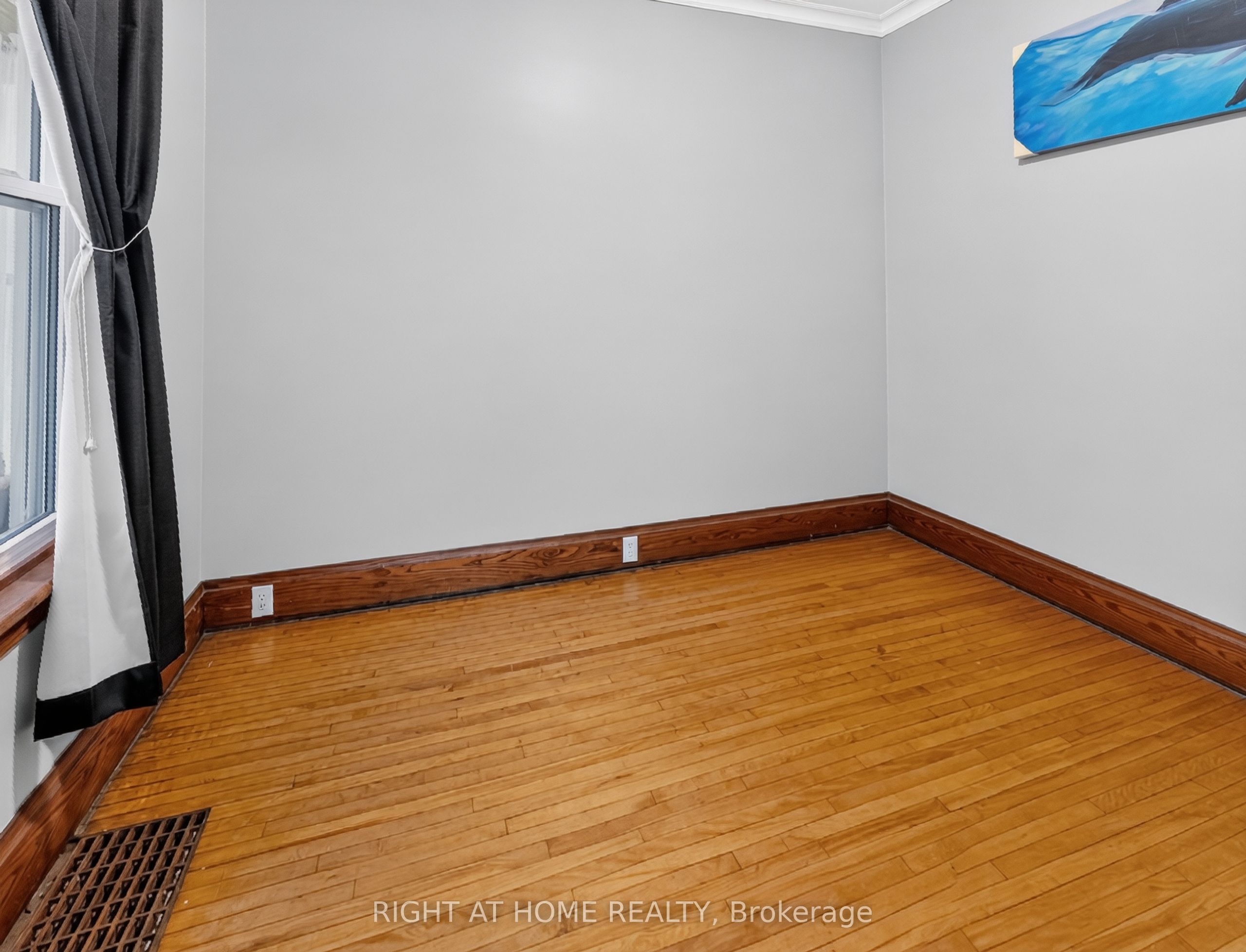 72 Maple Street Property Photo 6