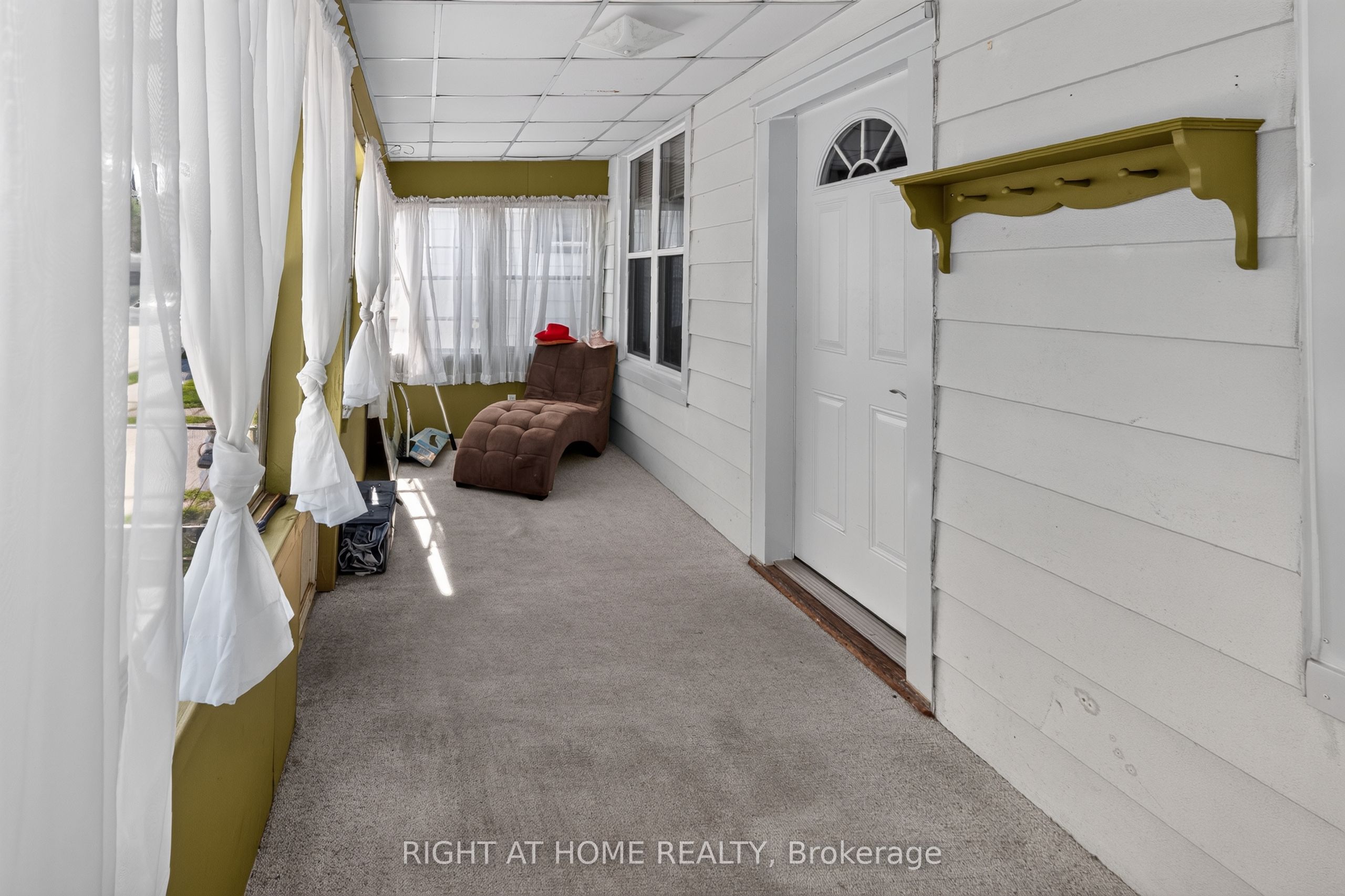72 Maple Street Property Photo 29