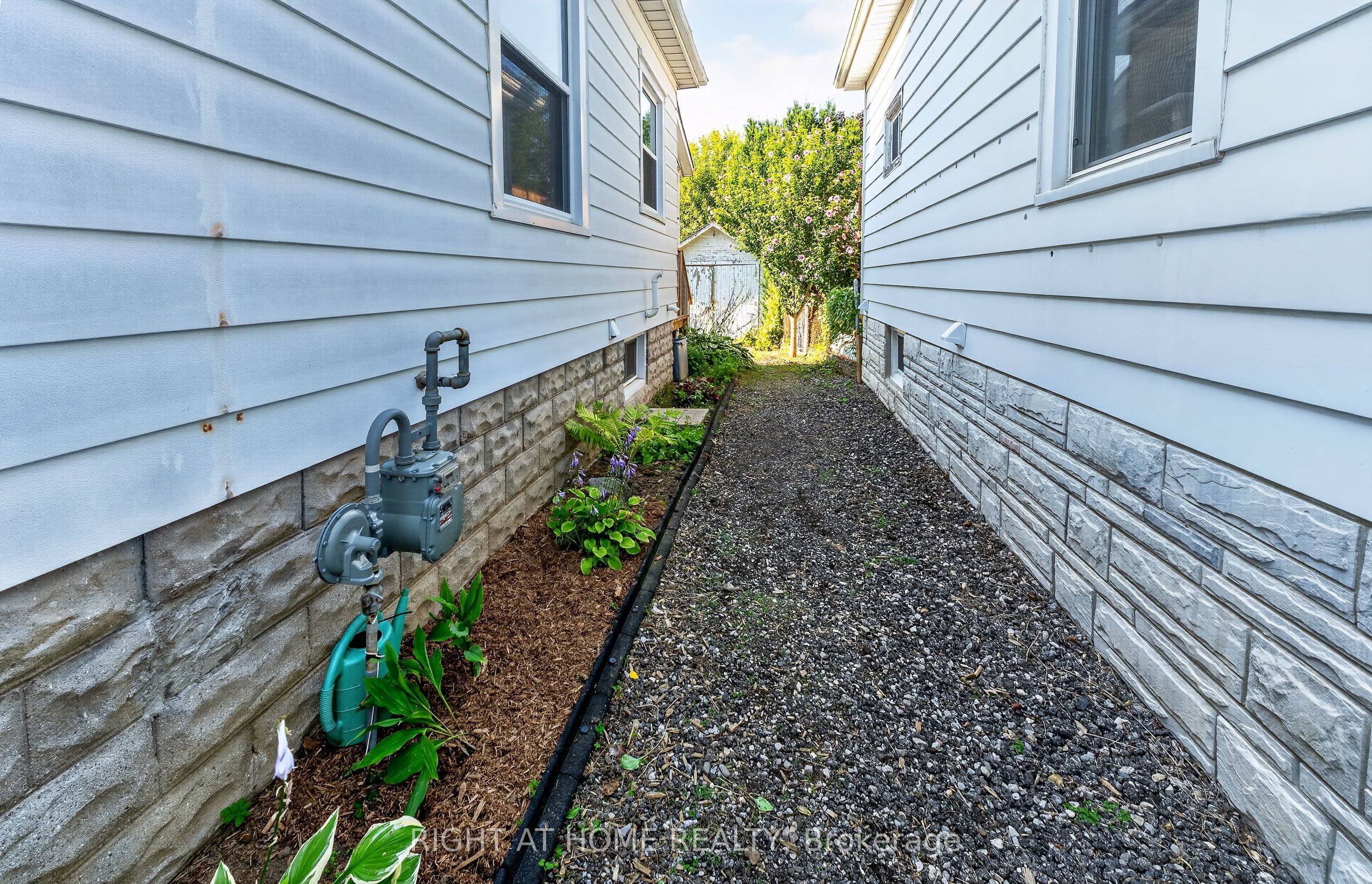72 Maple Street Property Photo 42