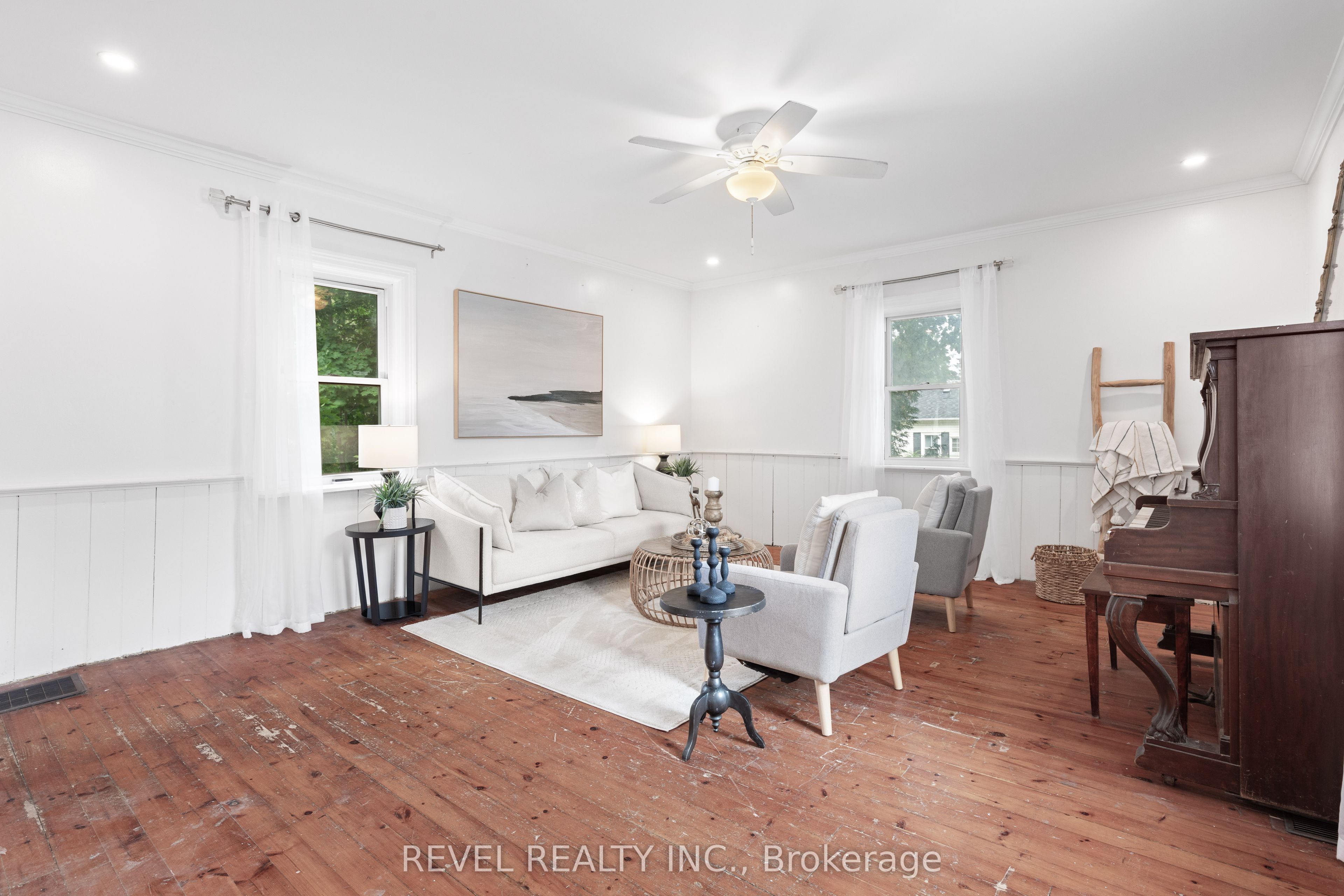 399 Eldon Road Property Photo 4