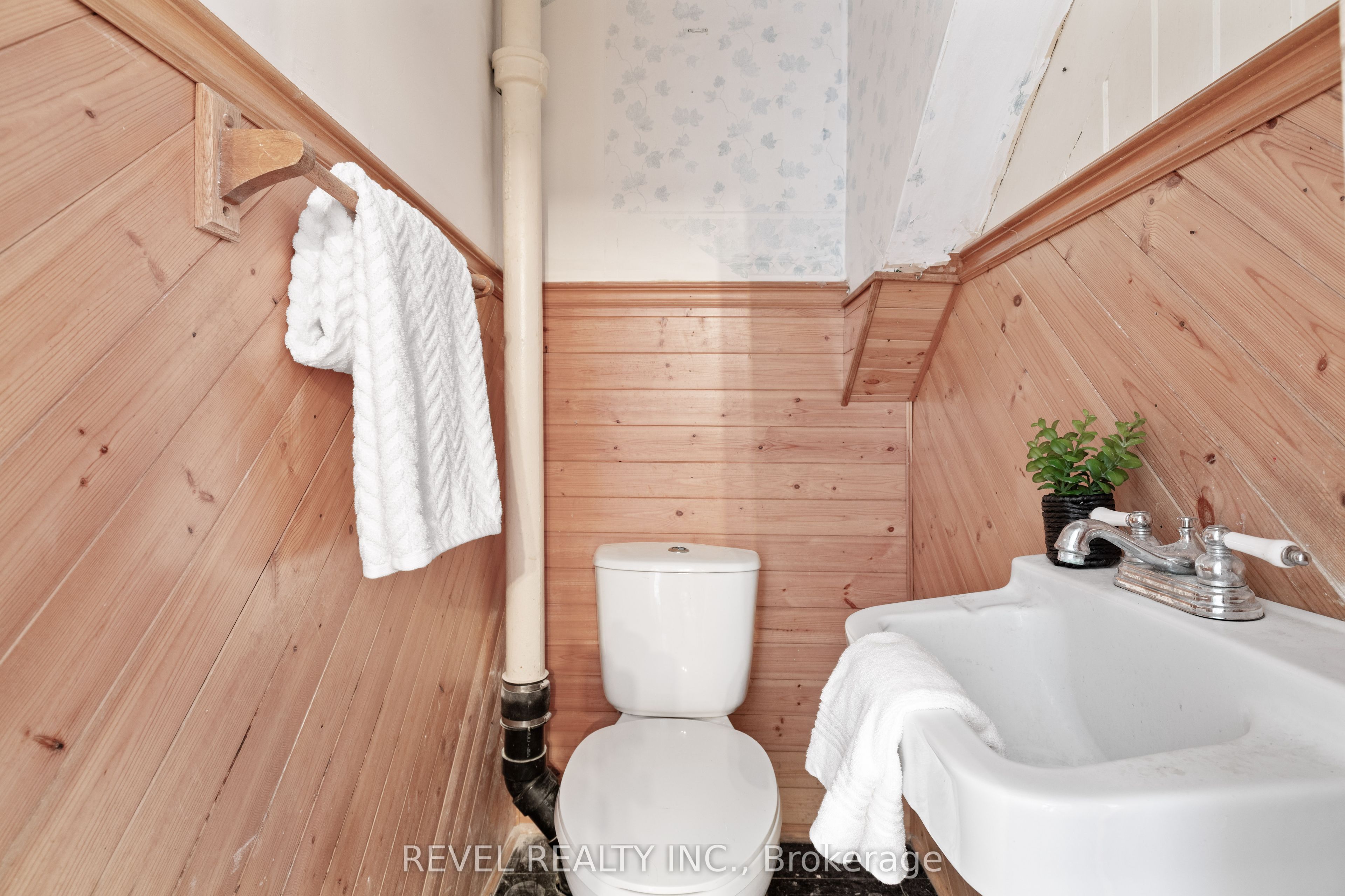 399 Eldon Road Property Photo 20