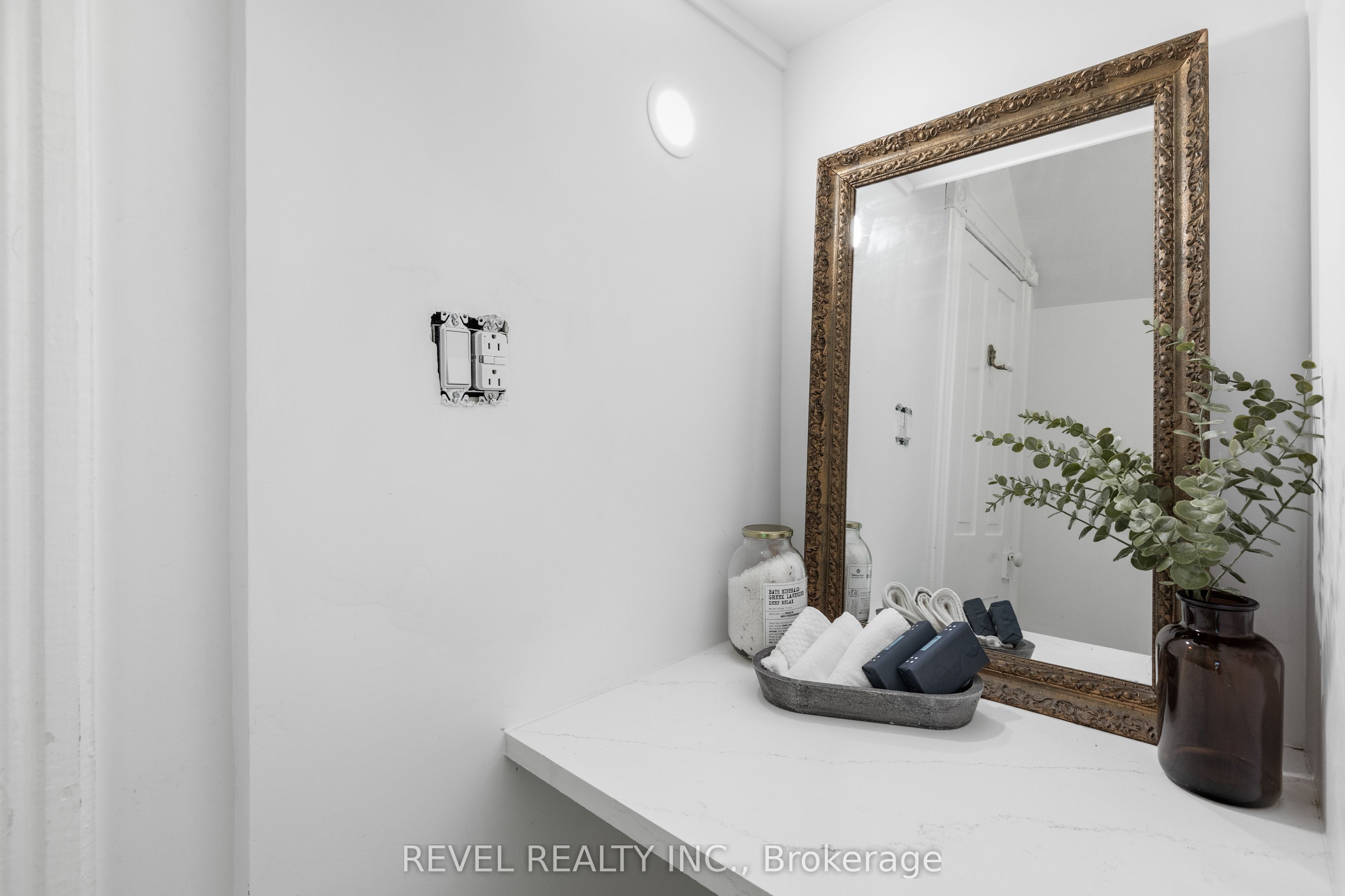 399 Eldon Road Property Photo 29