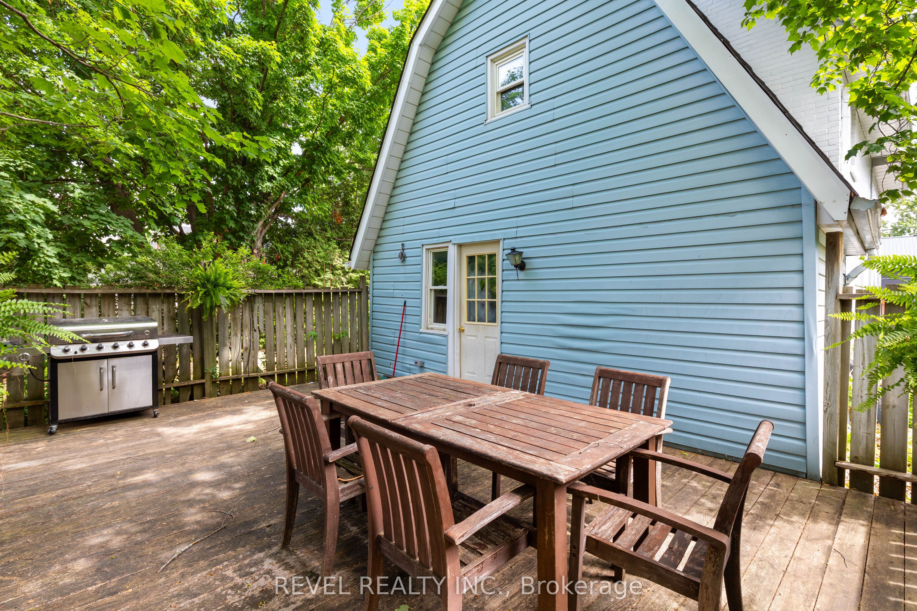 399 Eldon Road Property Photo 31
