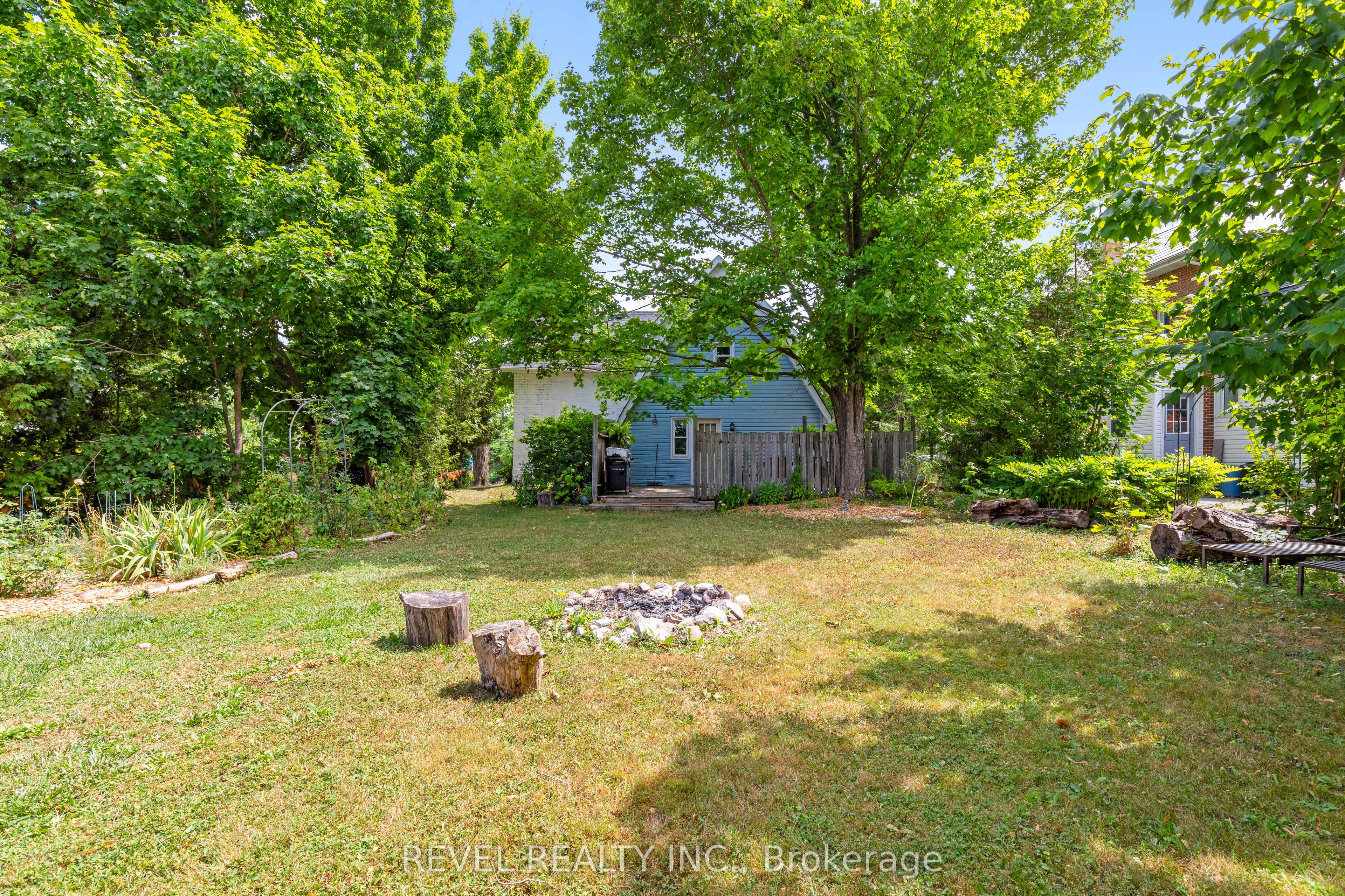 399 Eldon Road Property Photo 33